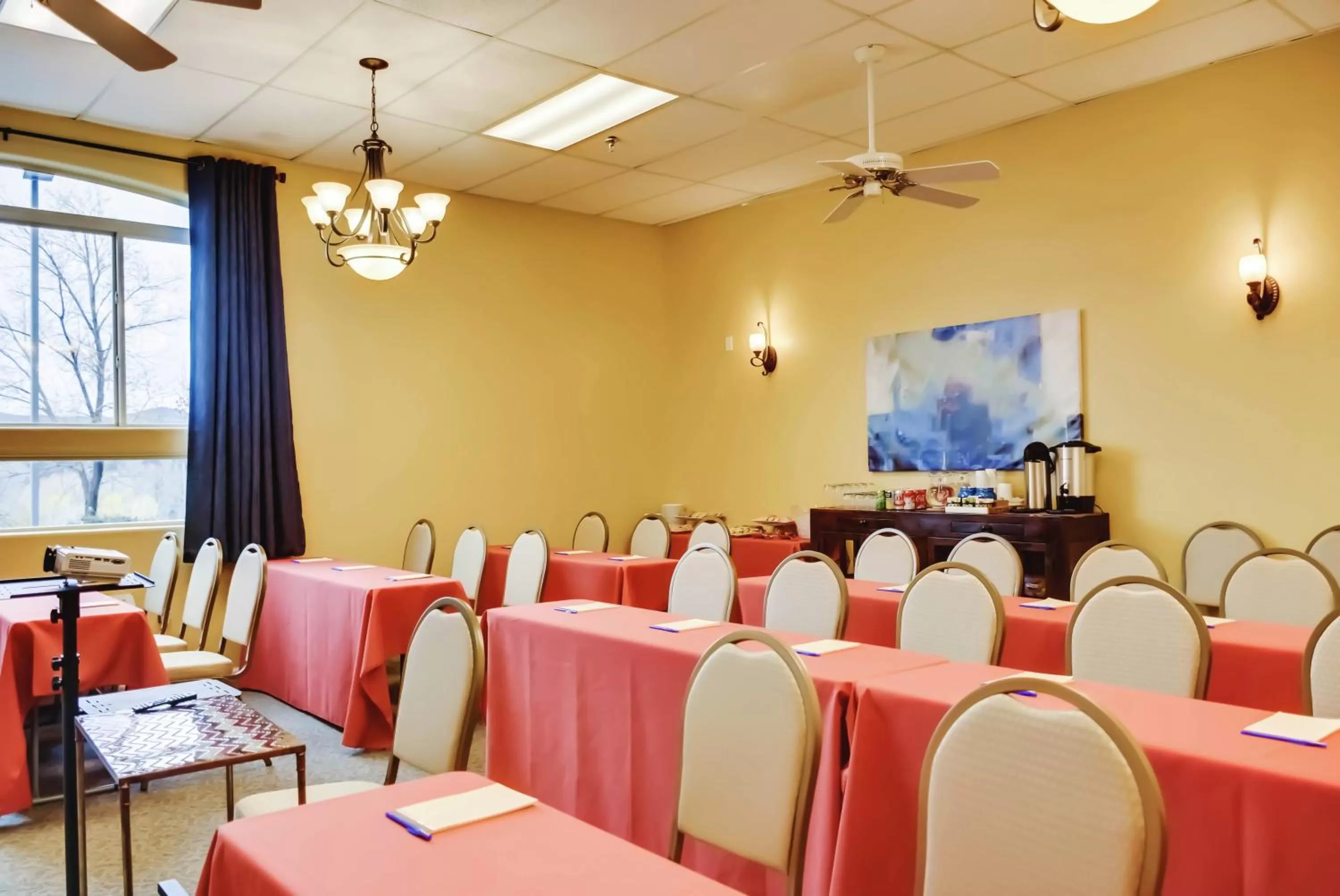 Business facilities in Forest Villas Hotel