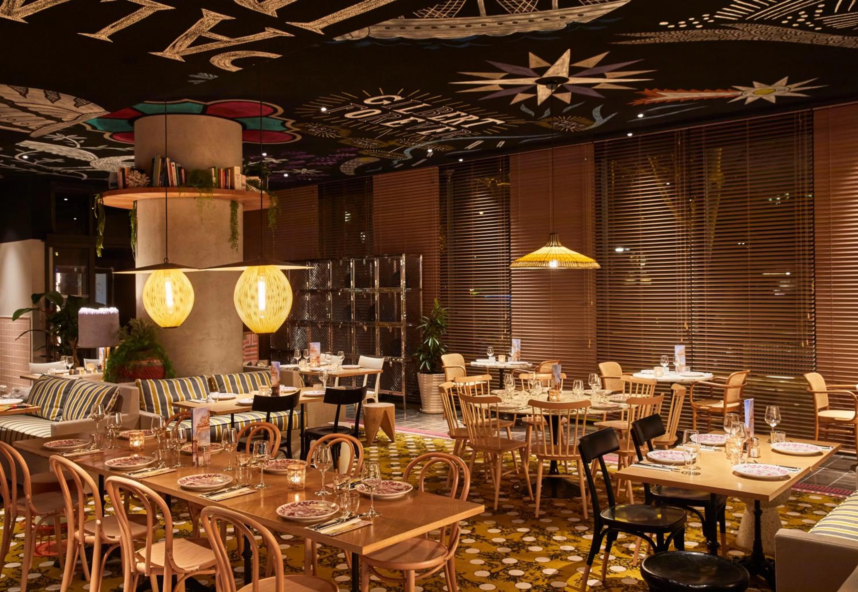 Restaurant/places to eat in Mama Shelter Paris West