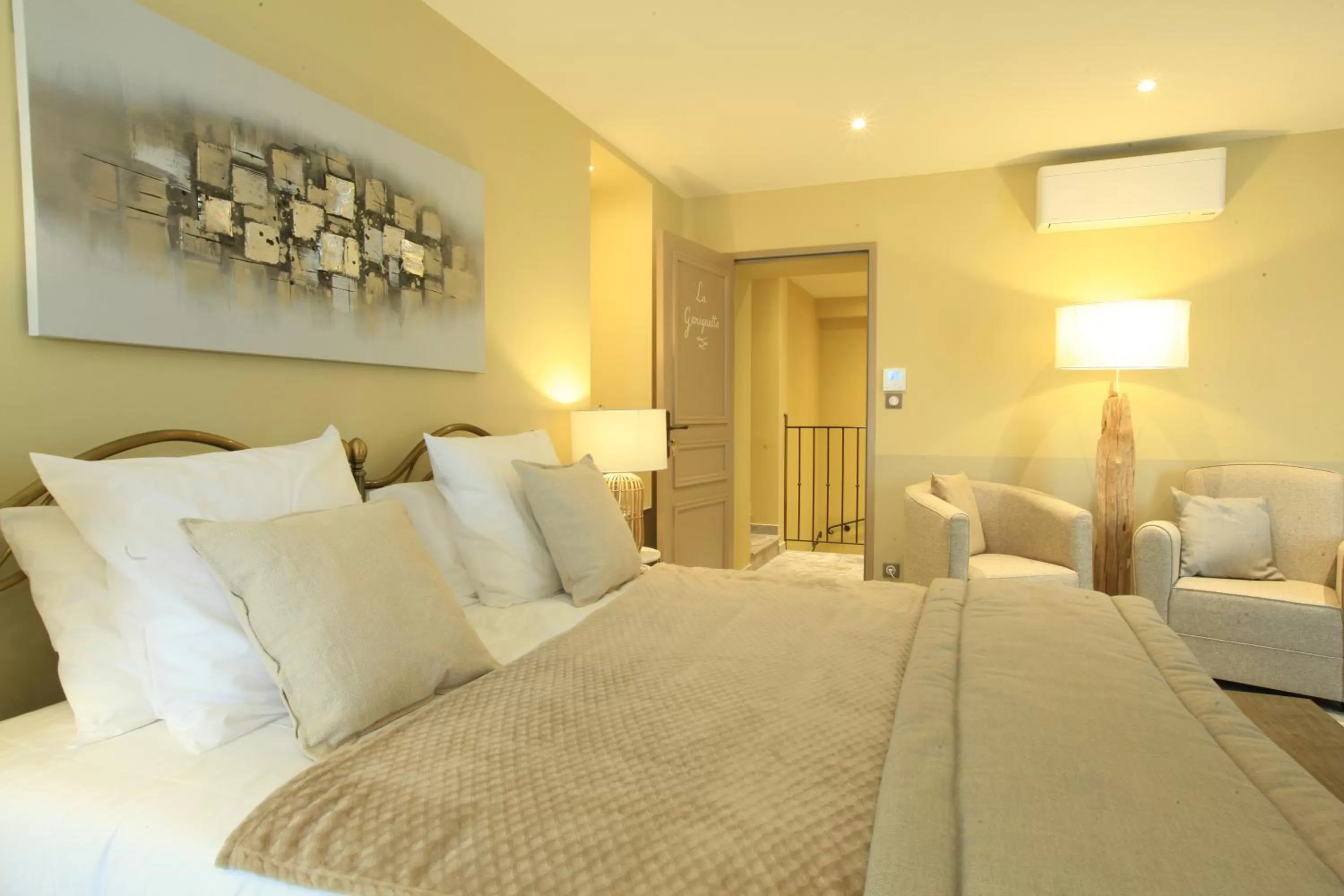 Bed in Chambres D' hôtes Les Ormes