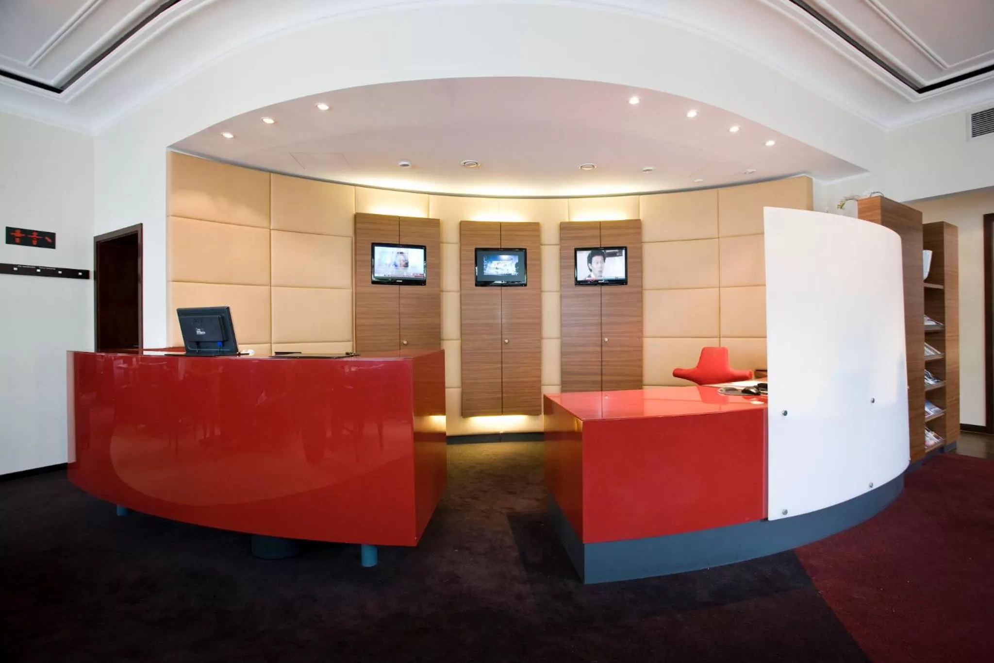 Lobby or reception in Hotel Gräfrather Hof