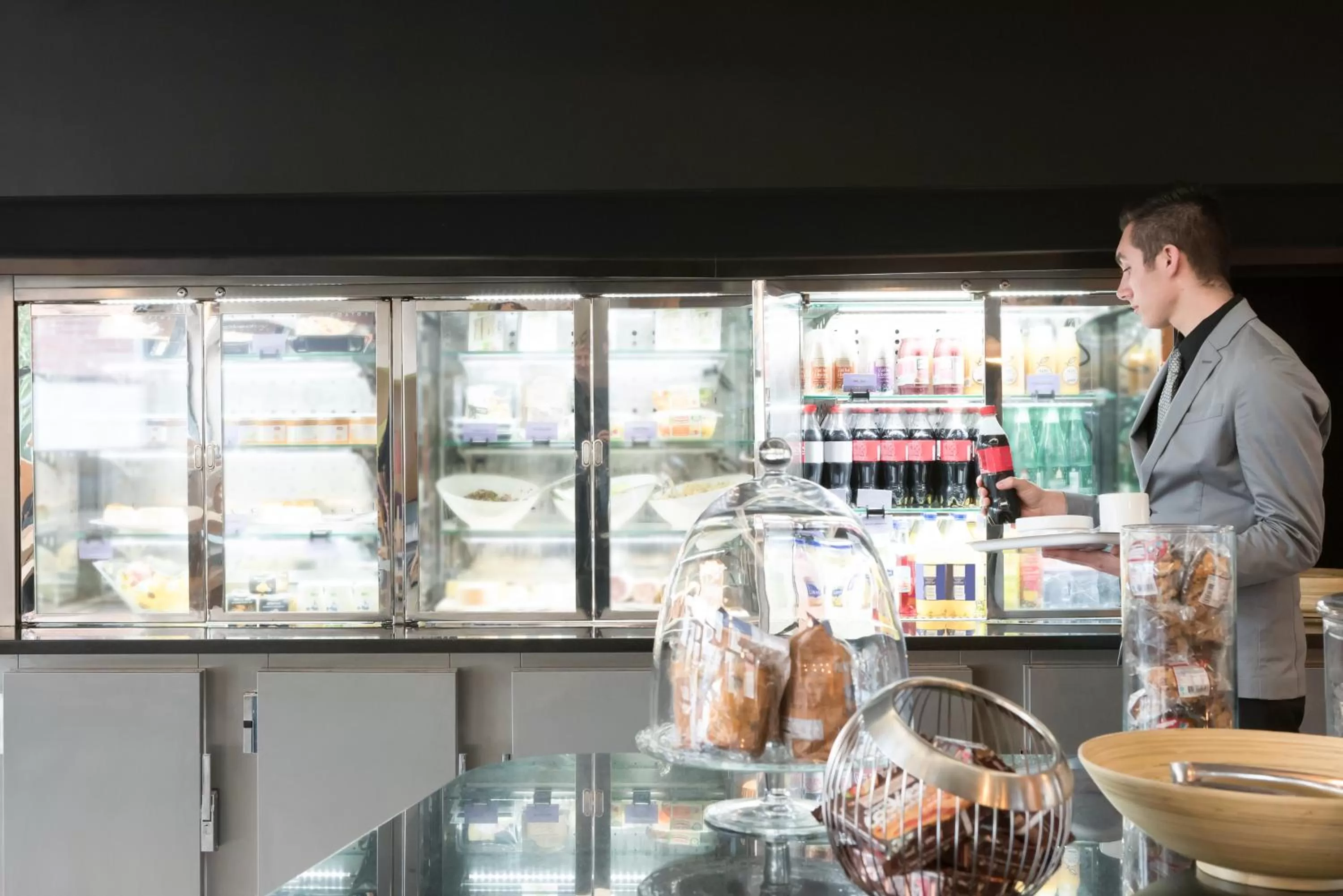 Restaurant/places to eat in Novotel Suites Paris Montreuil Vincennes