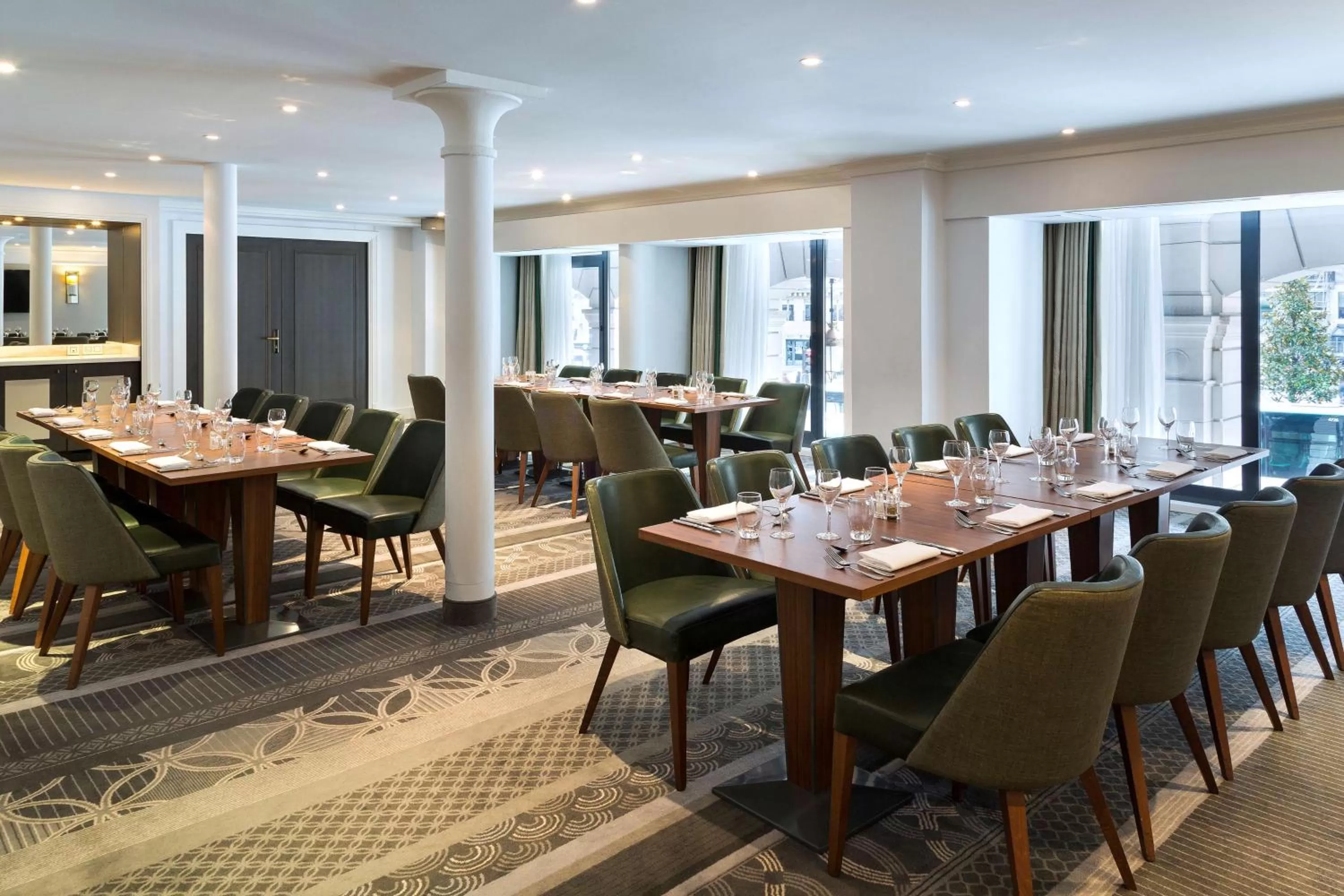 Business facilities in Hilton Paris Opera