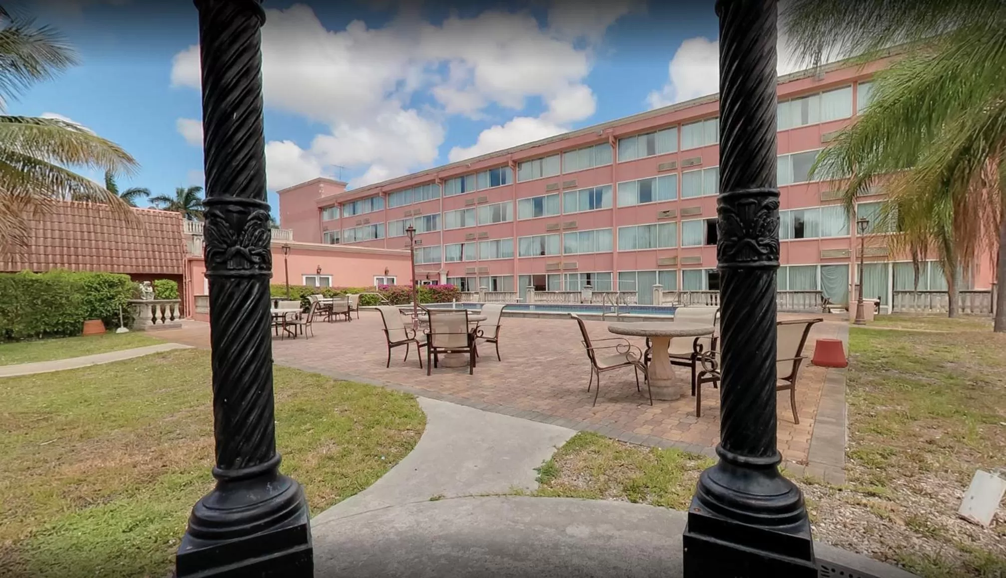 Garden in Miami Gardens Inn & Suites