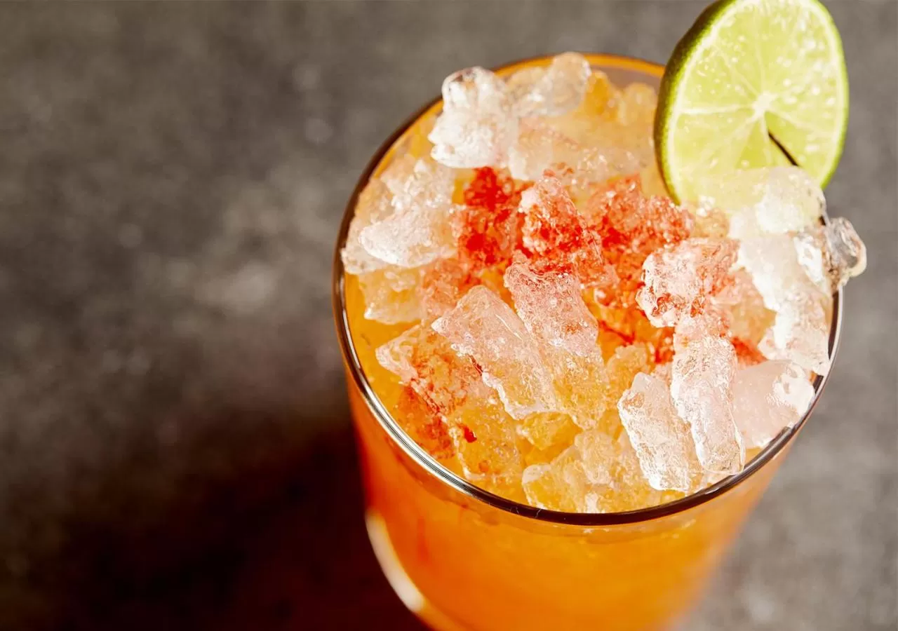 Restaurant/places to eat in The Colonnade Hotel