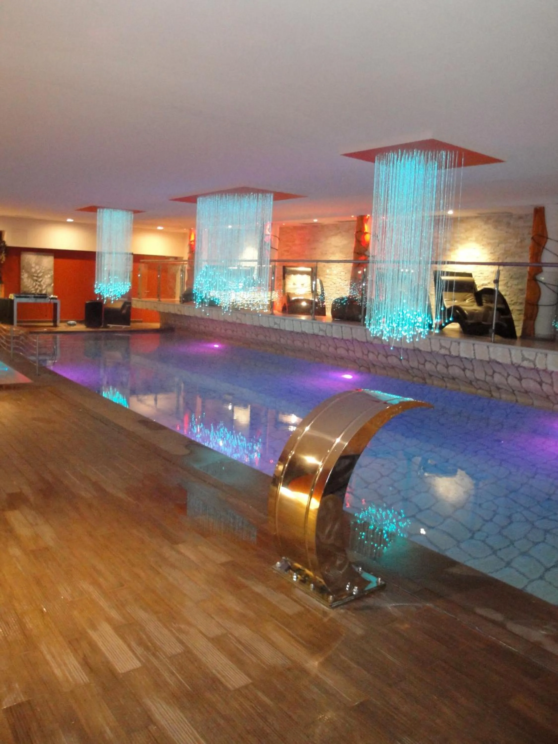 Swimming pool in Design Oberosler Hotel