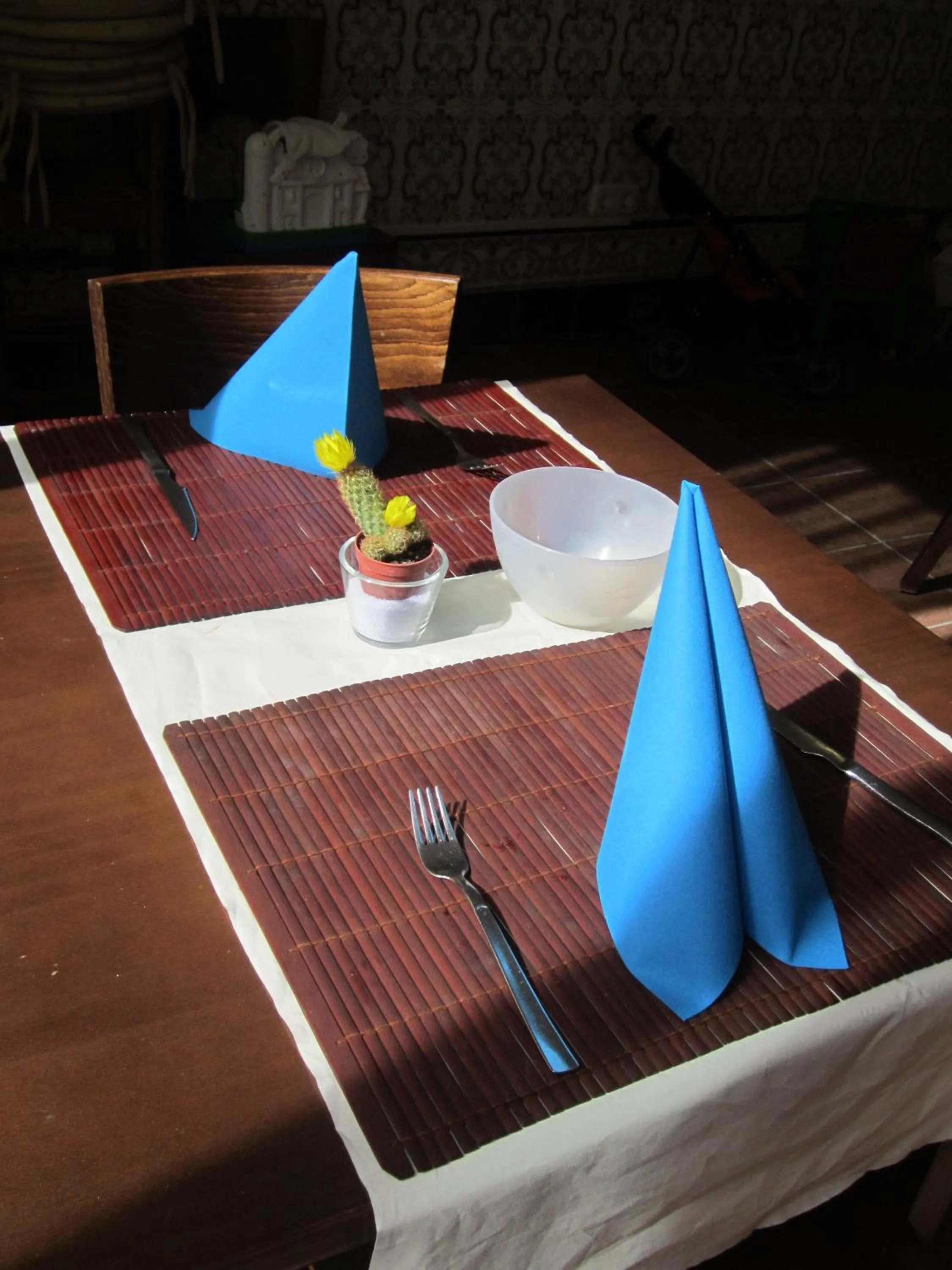 Restaurant/places to eat in Hotel del Mar