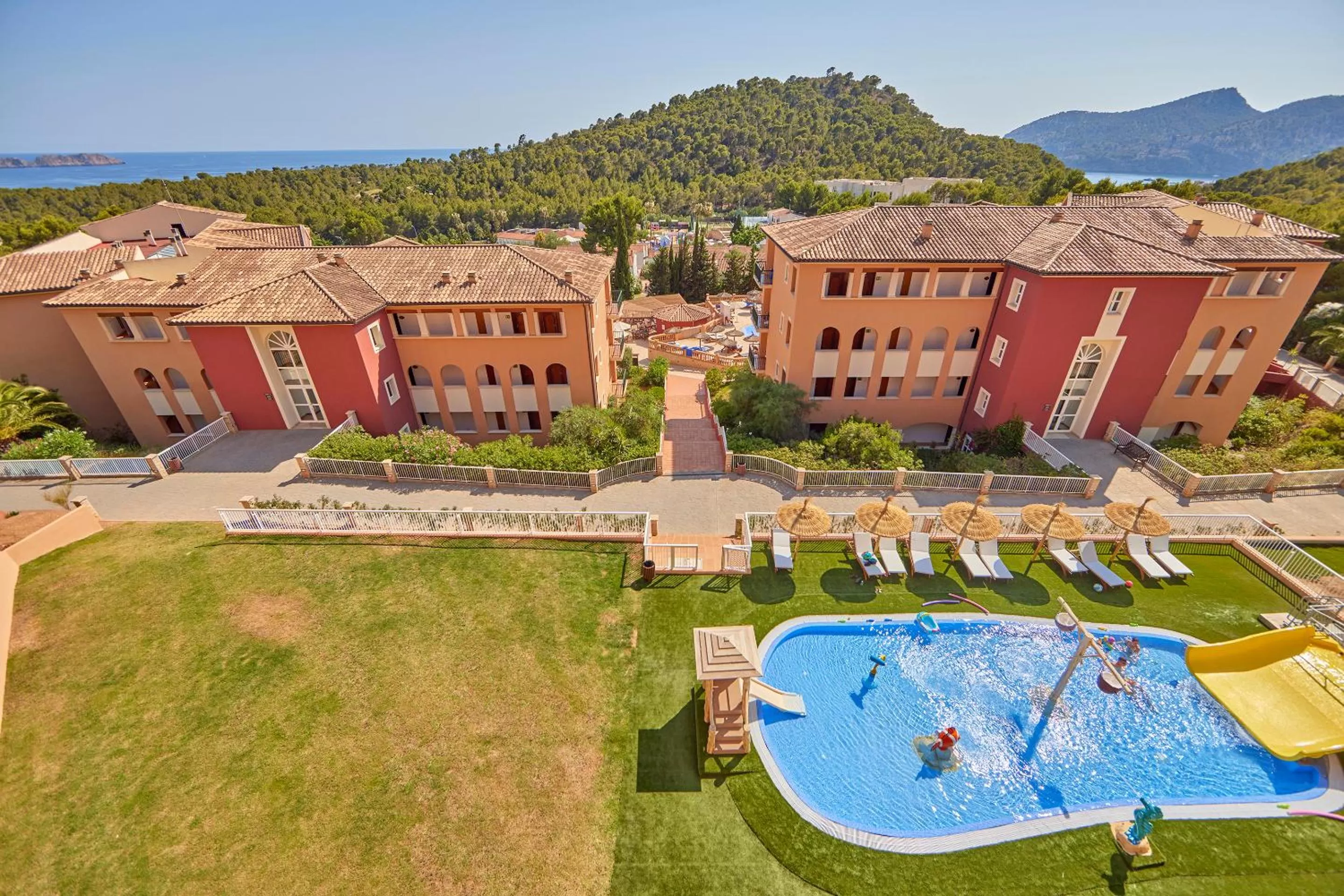 Swimming pool in Bordoy Don Antonio