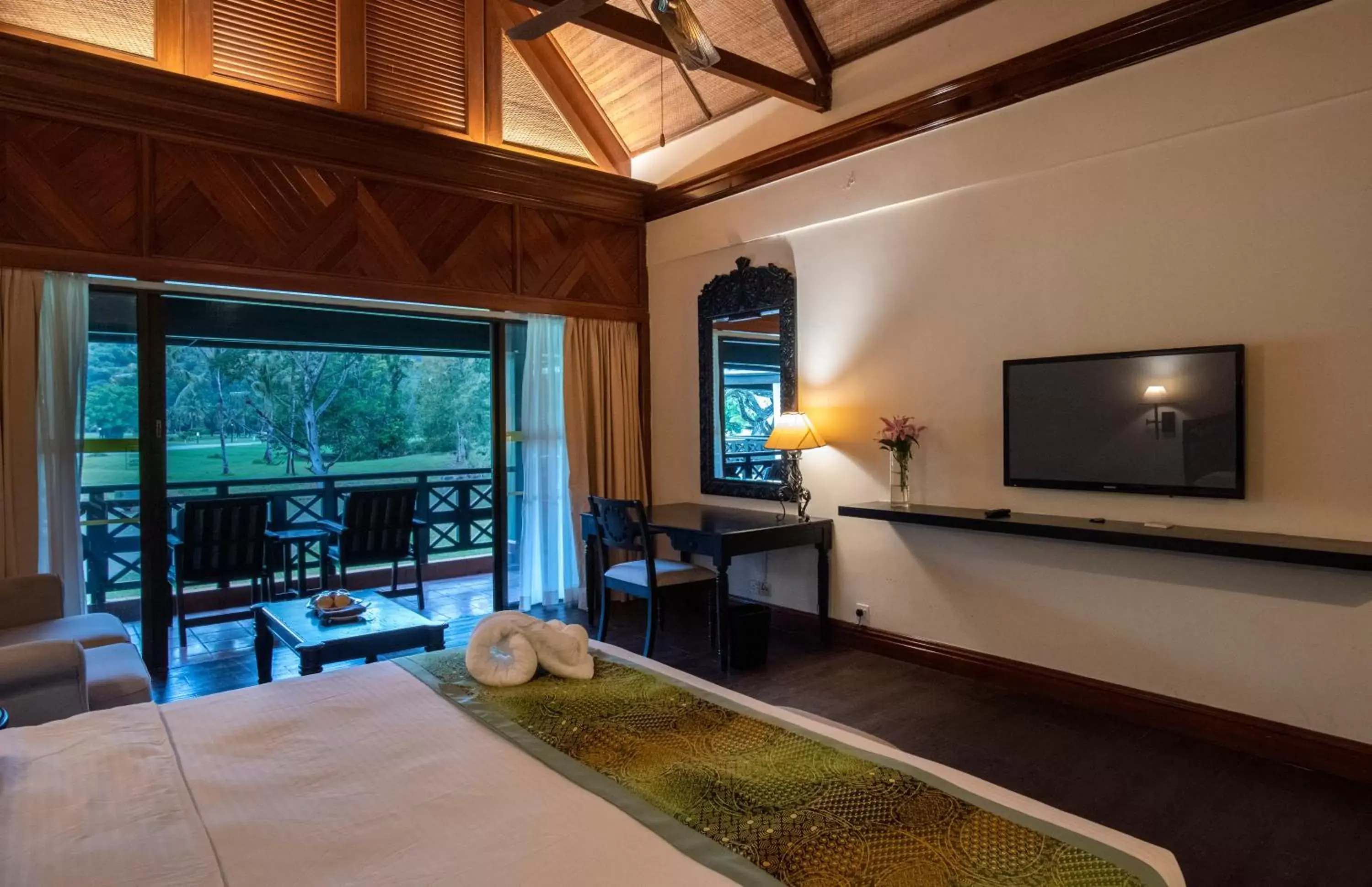 Borneo Garden Deluxe Double or Twin Room in Nexus Resort & Spa Karambunai Borneo Garden Deluxe Double or Twin Room in Nexus Resort & Spa Karambunai