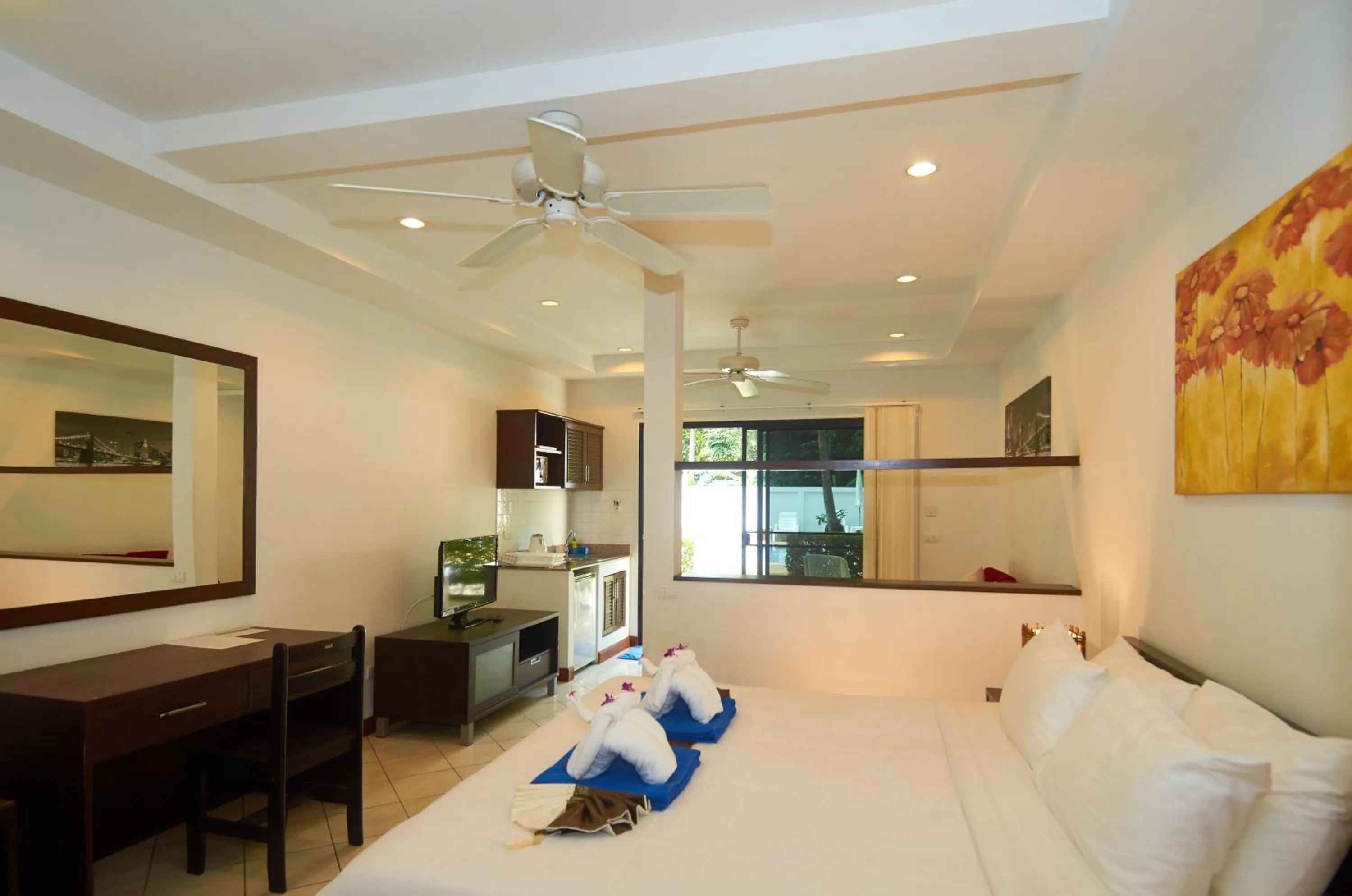 Bedroom, Bed in Phuket Riviera Villas Hotel