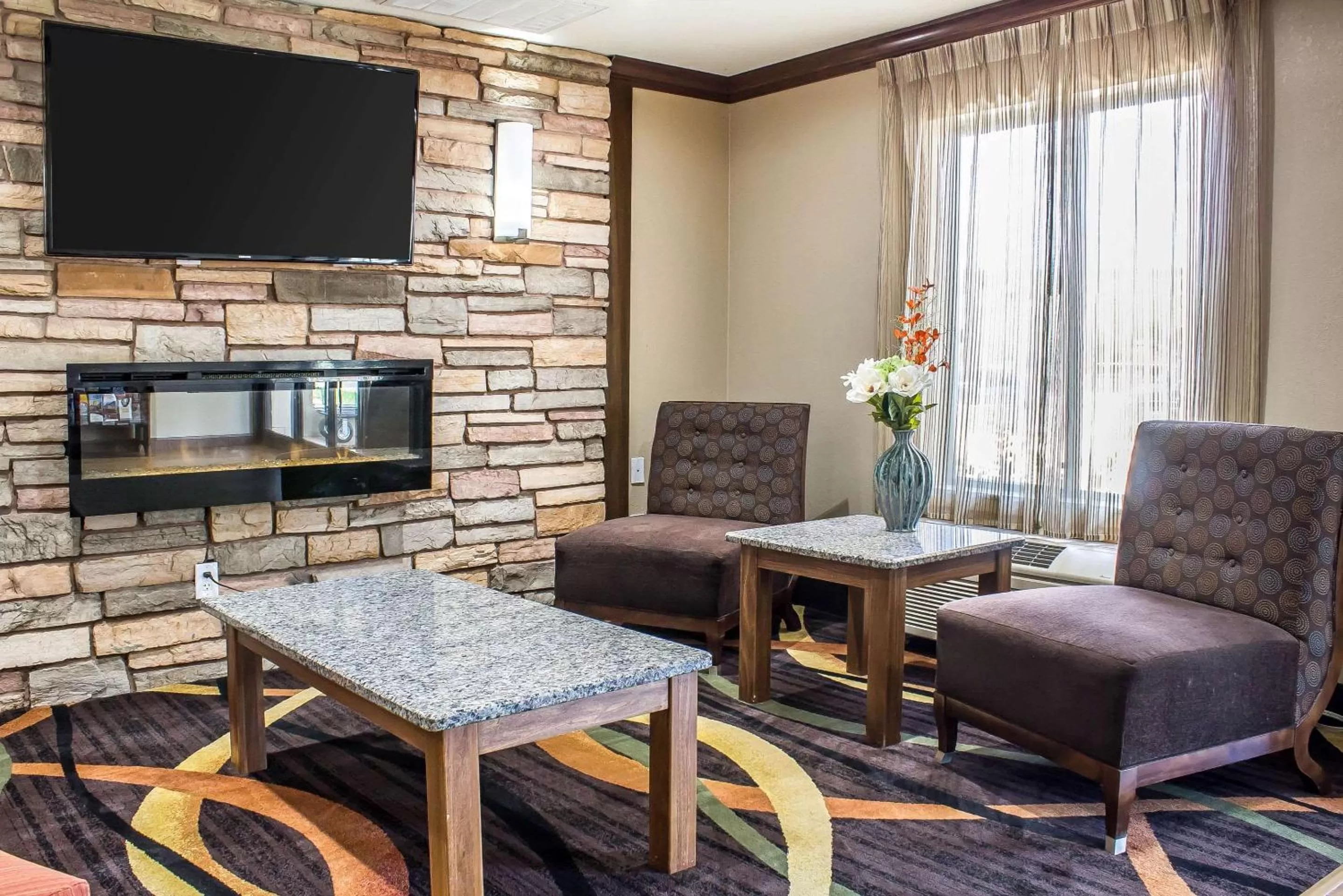 Lobby or reception in Comfort Inn & Suites Cedar Rapids North - Collins Road
