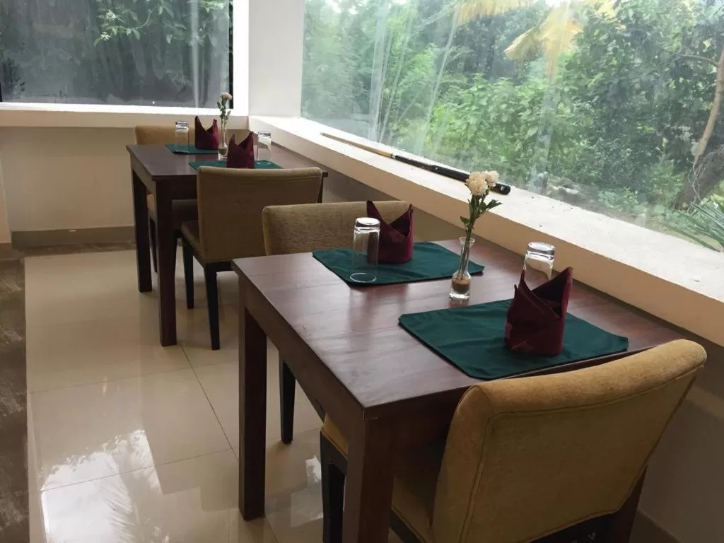 Restaurant/places to eat in Kandy Rivers Edge Nature Resort