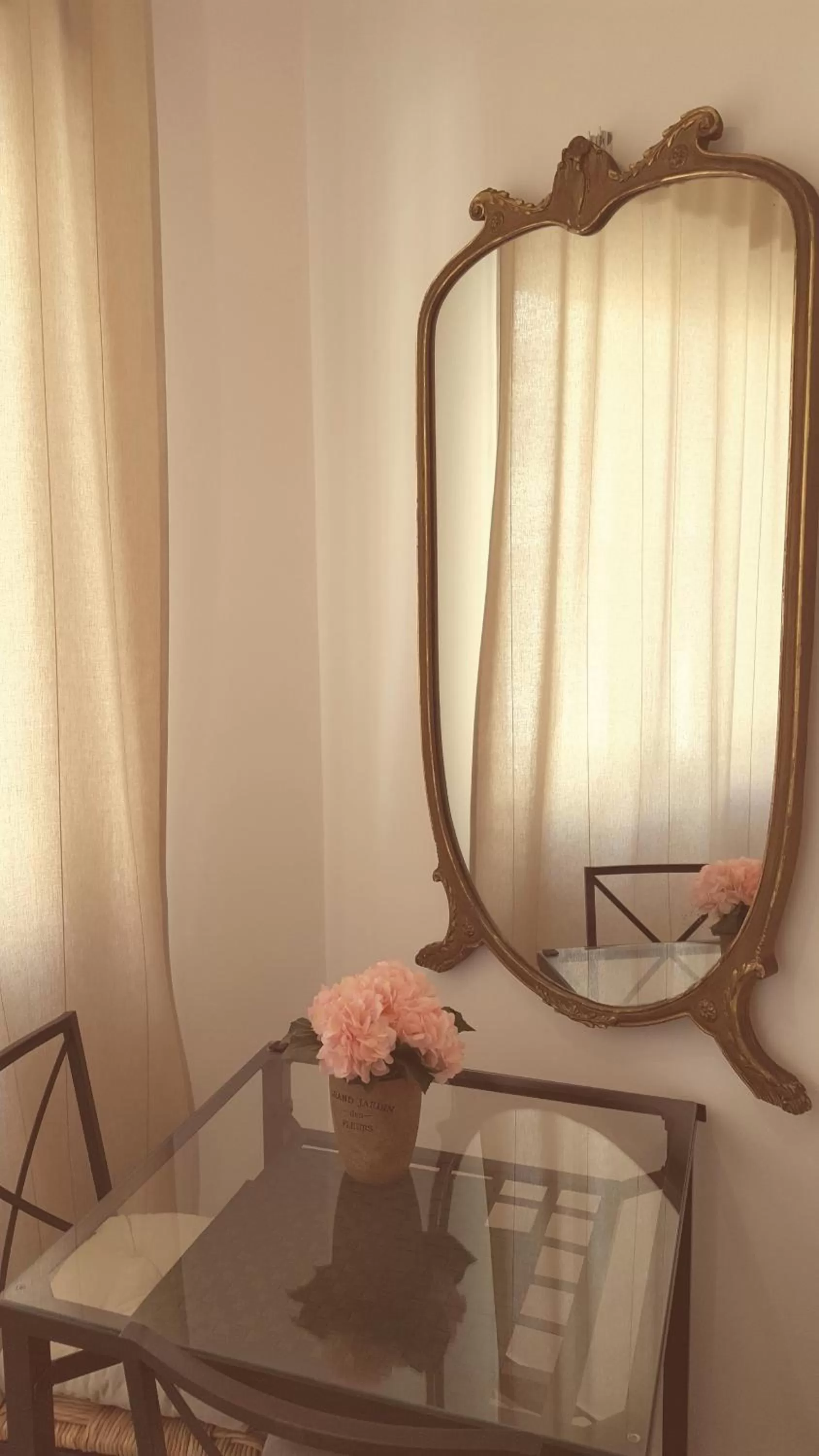 Seating area in Villa Ettore