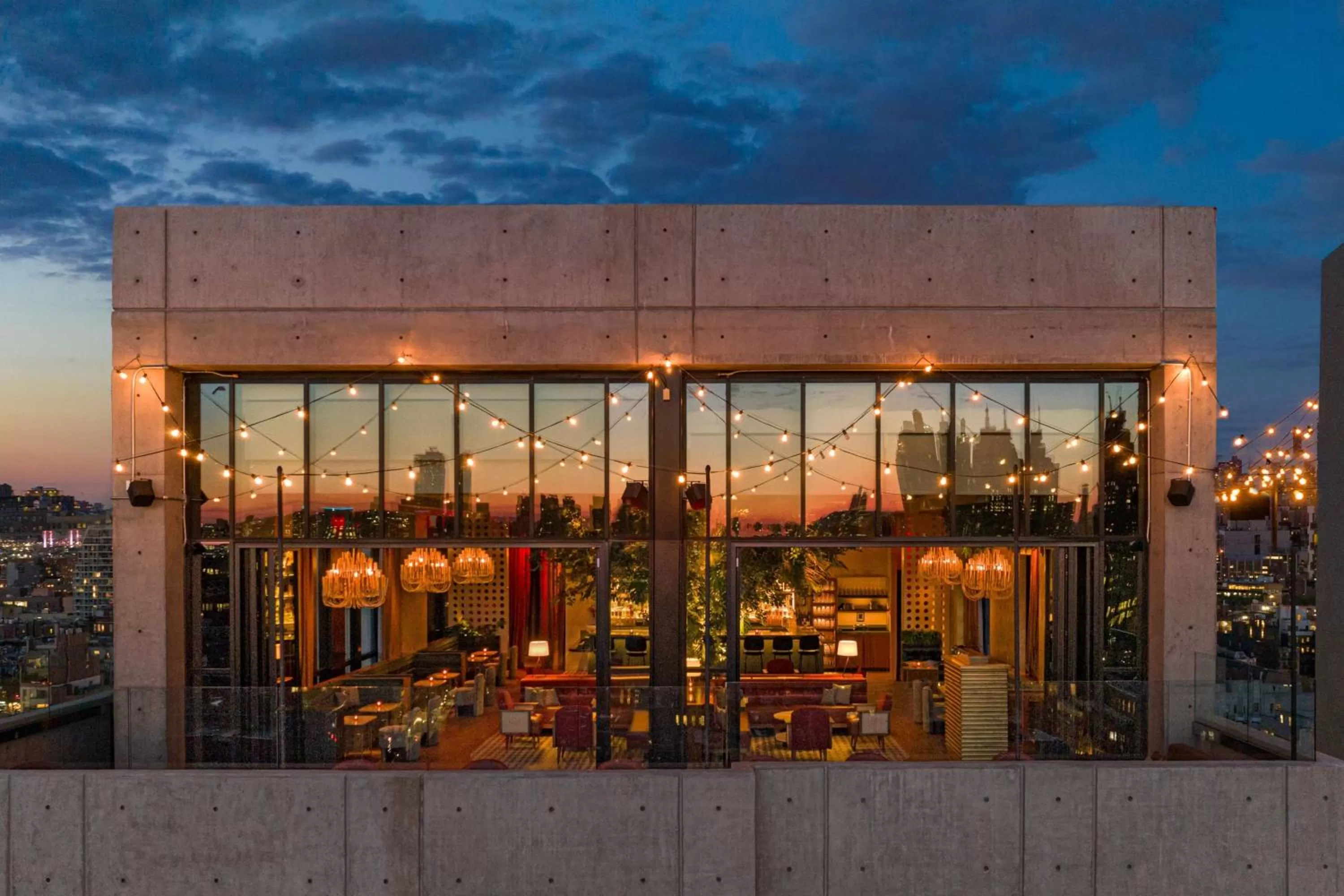 Restaurant/places to eat in Moxy NYC Lower East Side