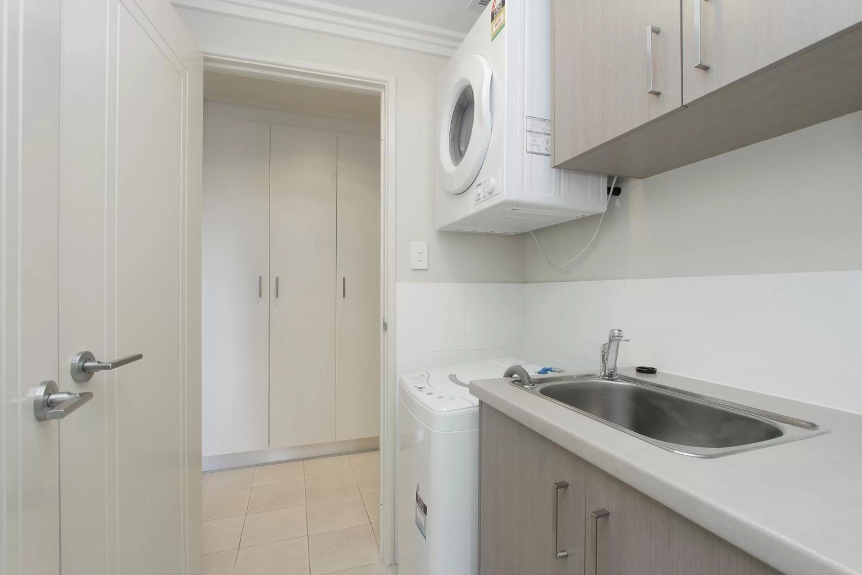 Kitchen or kitchenette in Zappeion Apartments