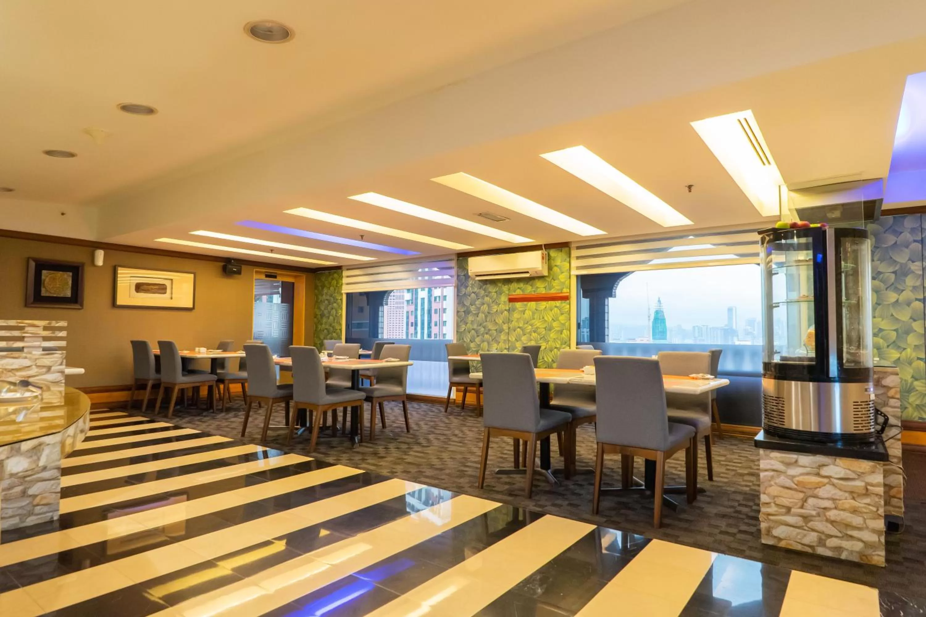 Restaurant/places to eat in Seri Pacific Hotel Kuala Lumpur