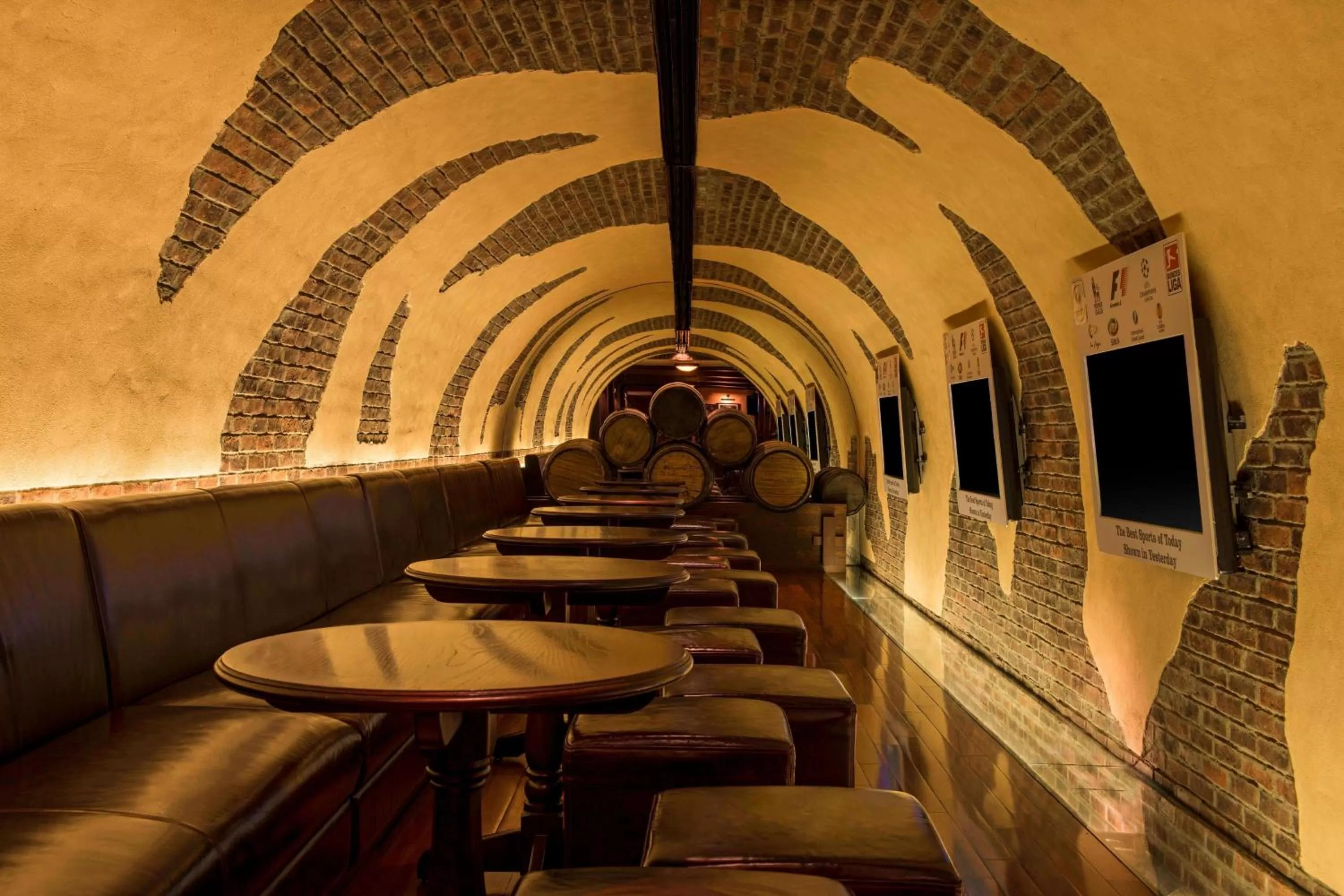 Restaurant/places to eat in Four Points by Sheraton Bur Dubai