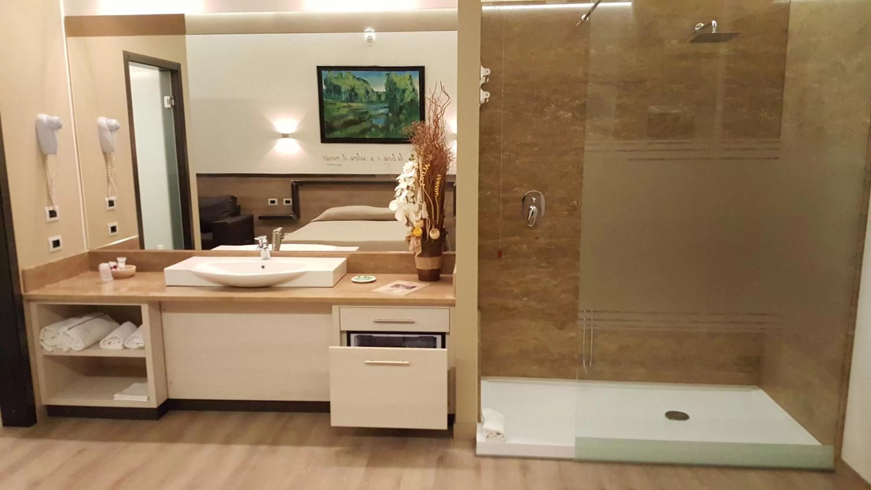 Shower in Luna Residence Hotel