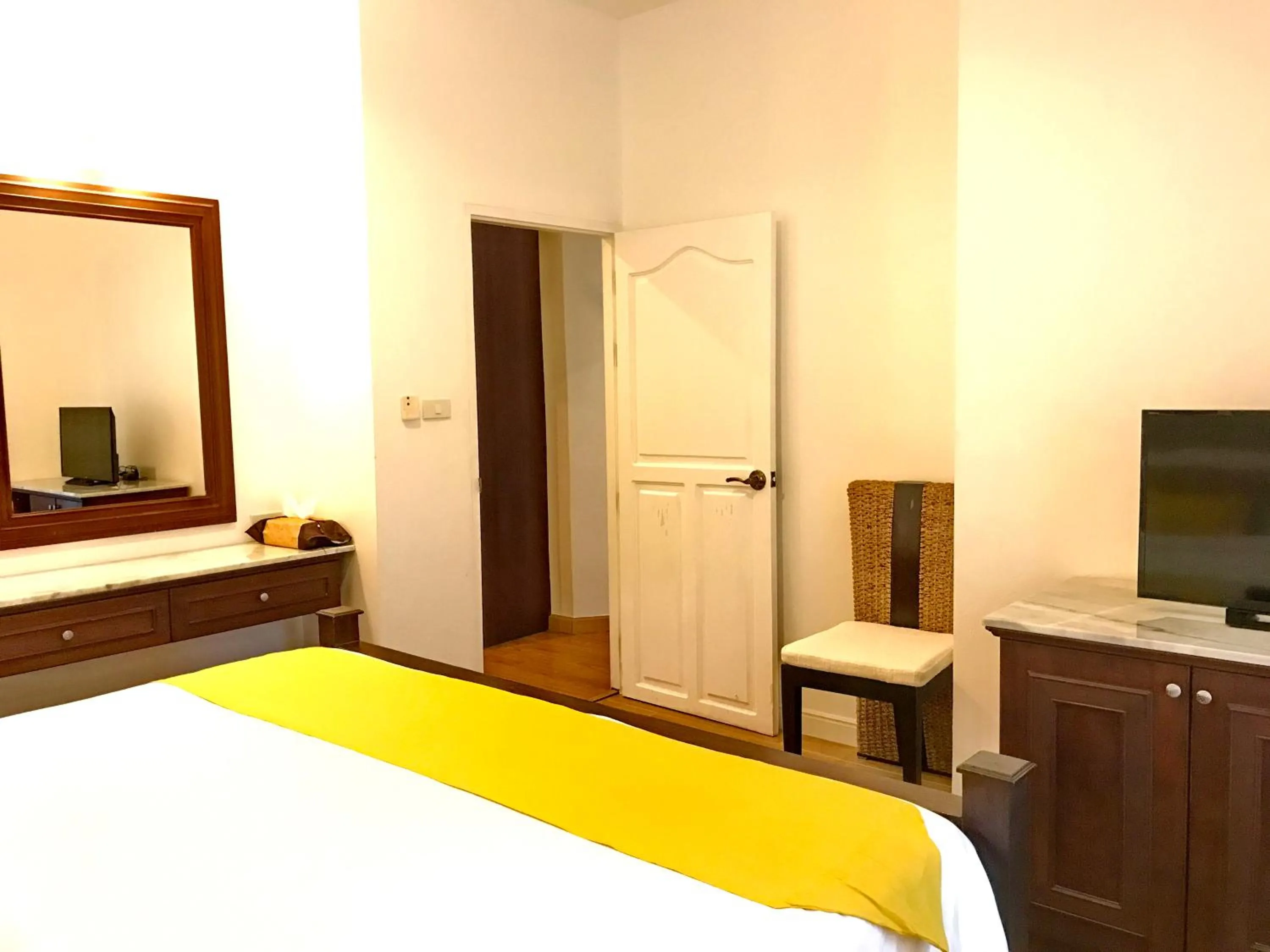 Bedroom, Bed in Casa Blanca Boutique Hotel - SHA Plus