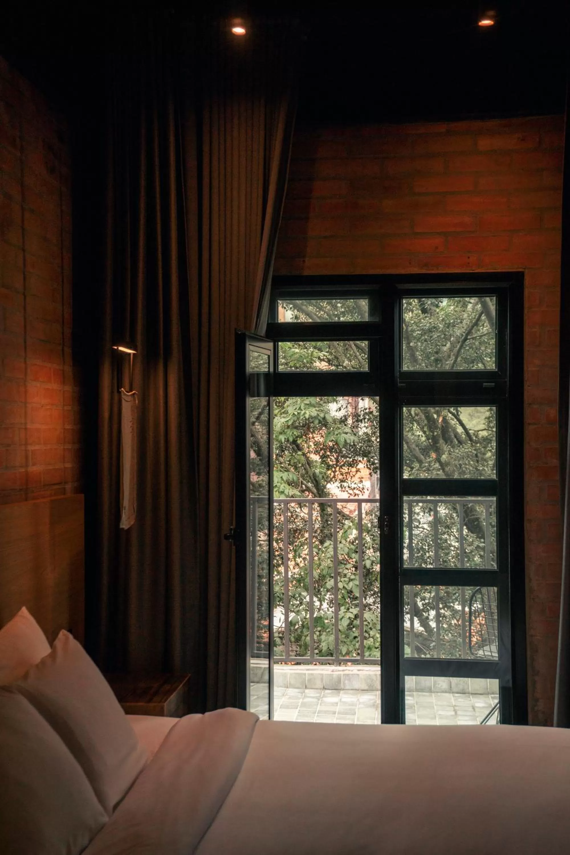 Bed in The Art Hotel Medellin
