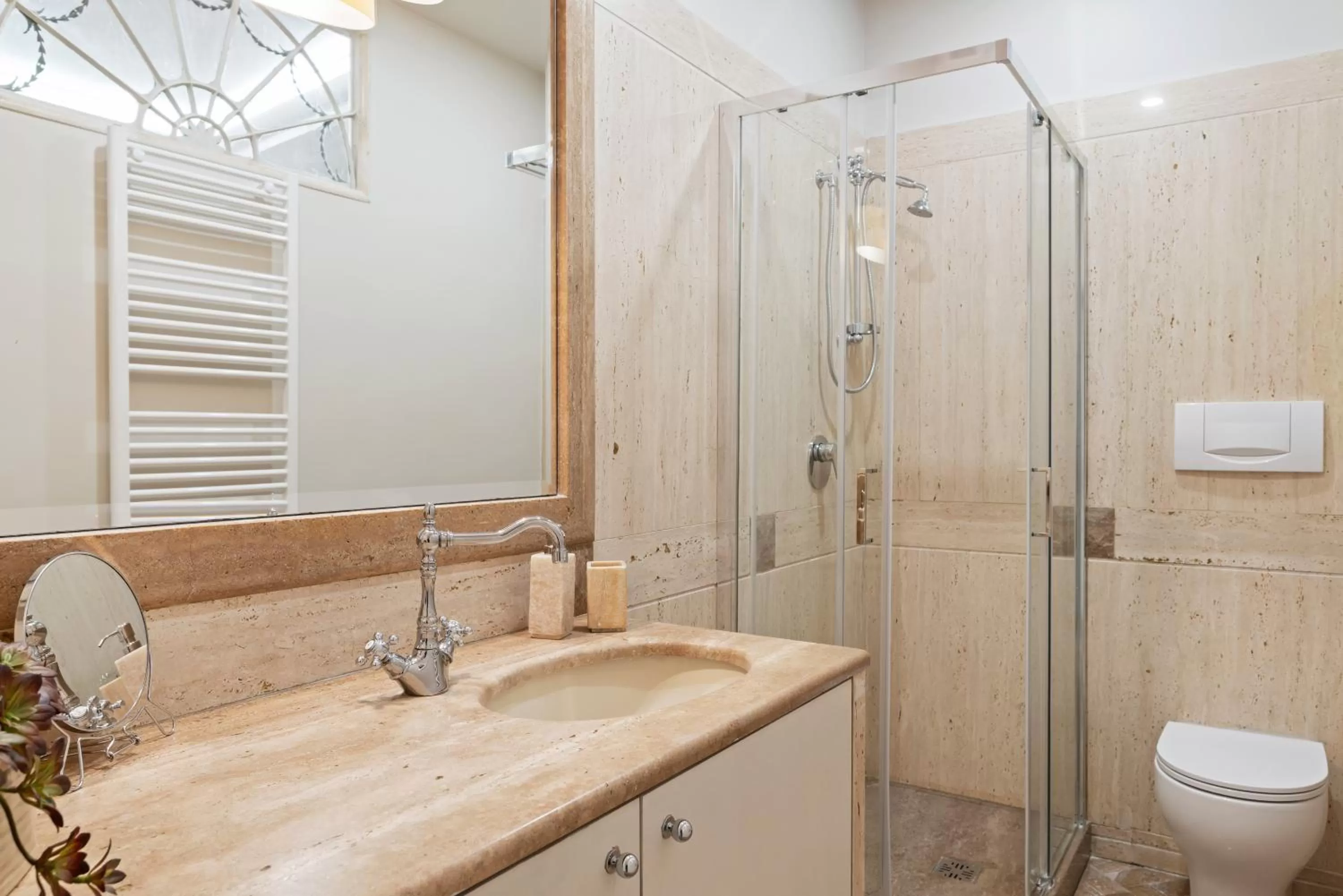 Bathroom in BMGA l ViaPaola43 Palace