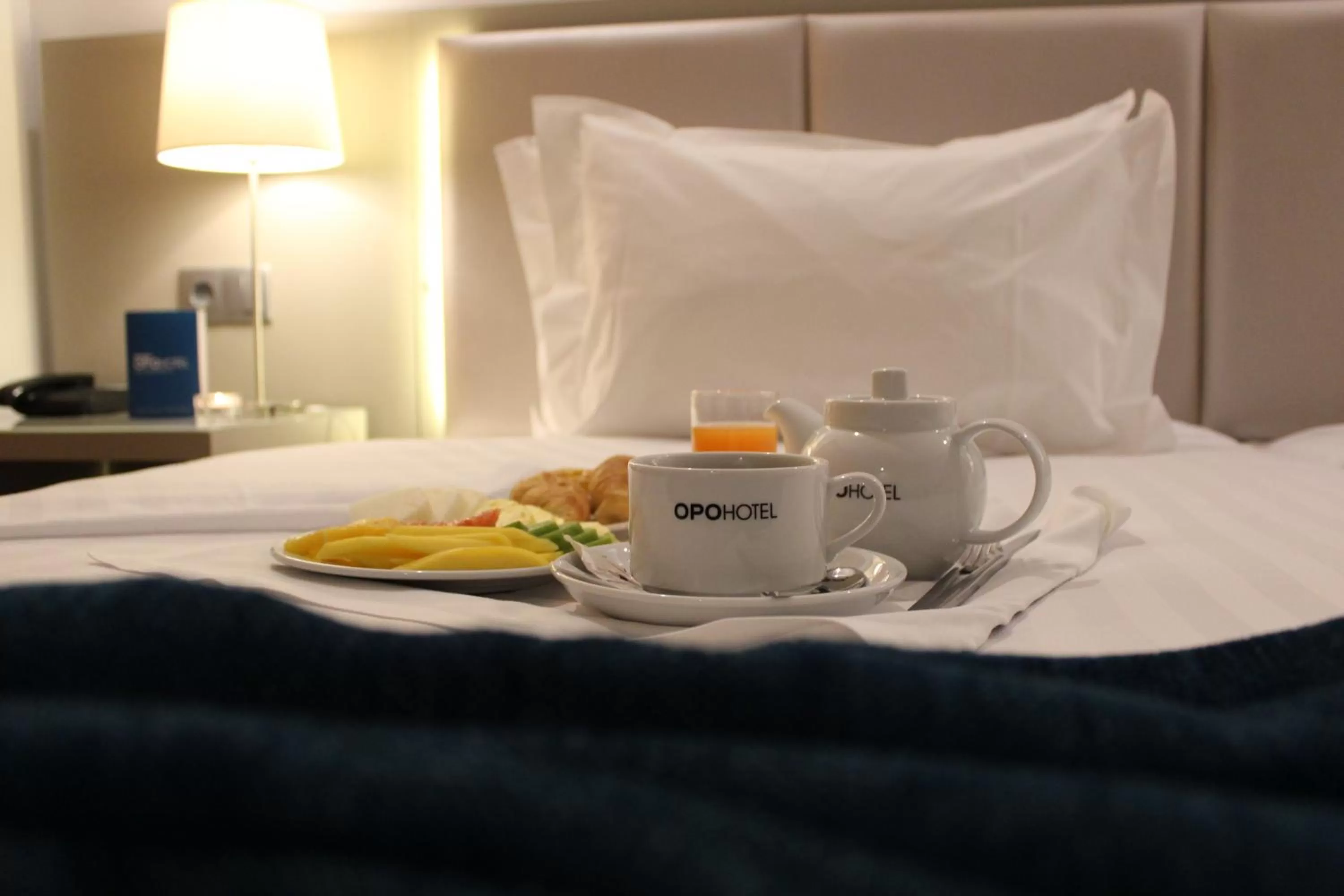 Bed in OPOHOTEL Porto Aeroporto