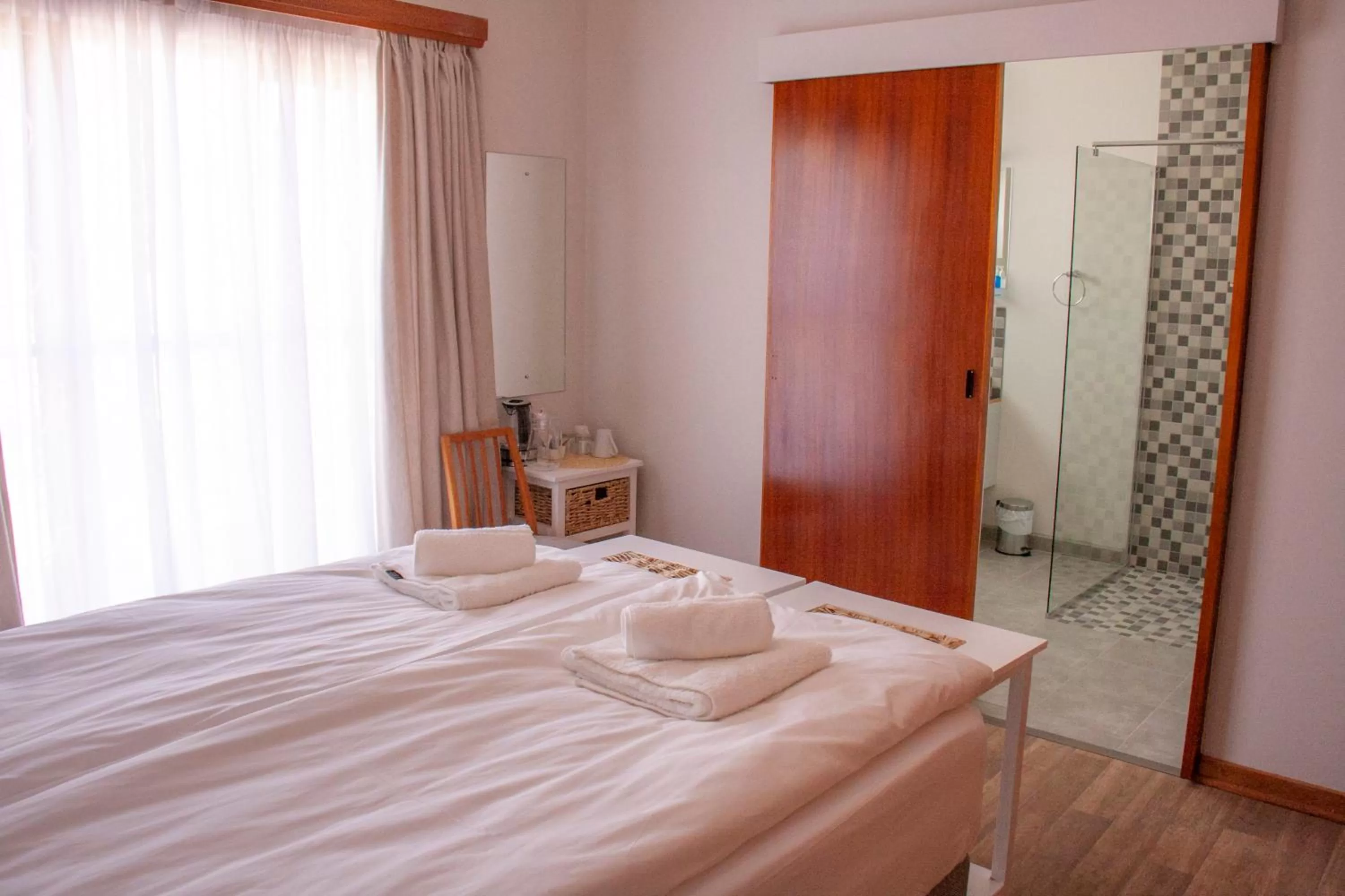 Shower, Bed in Kramersdorf Guesthouse