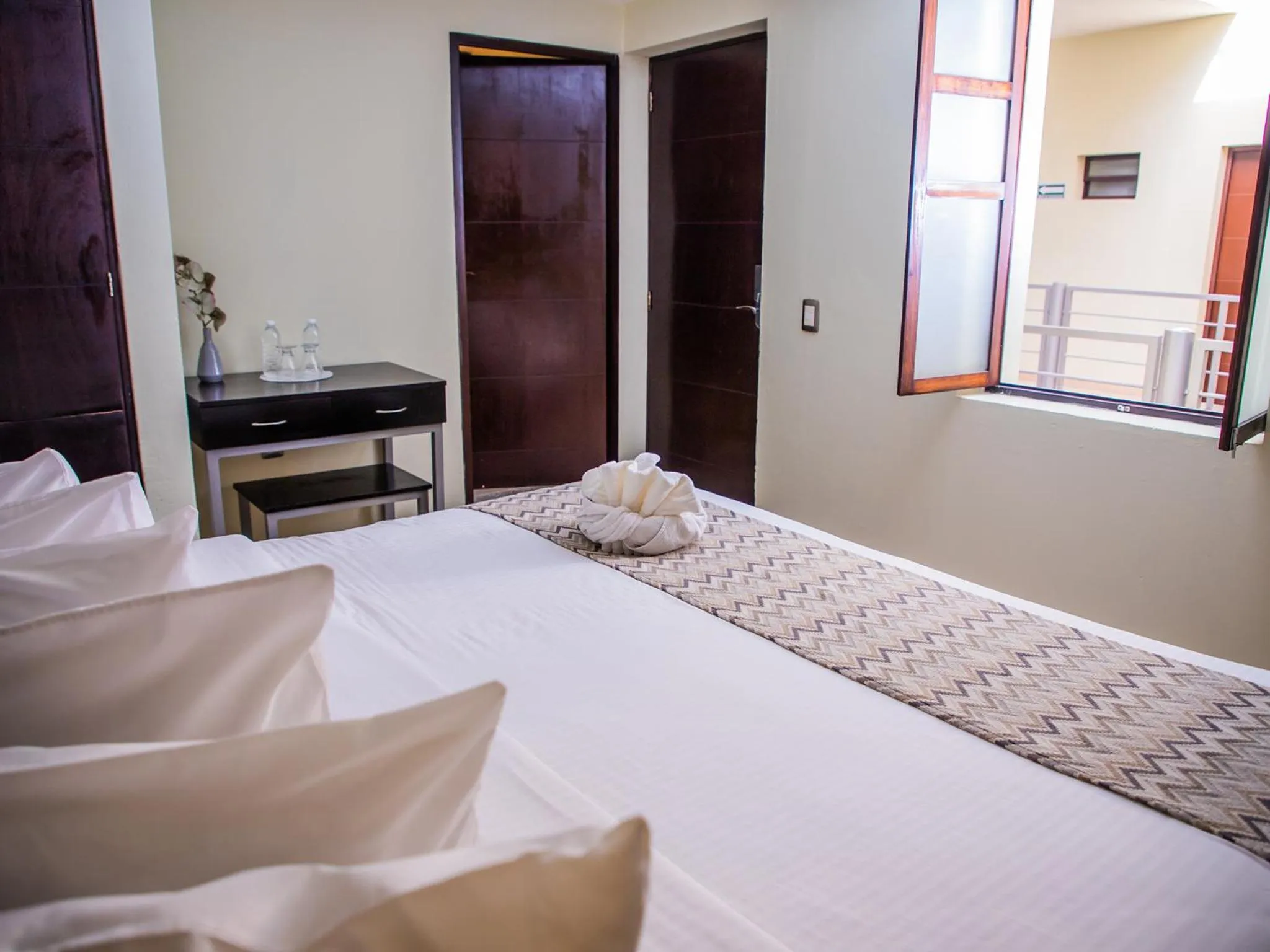 Bedroom, Bed in H177 Hotel