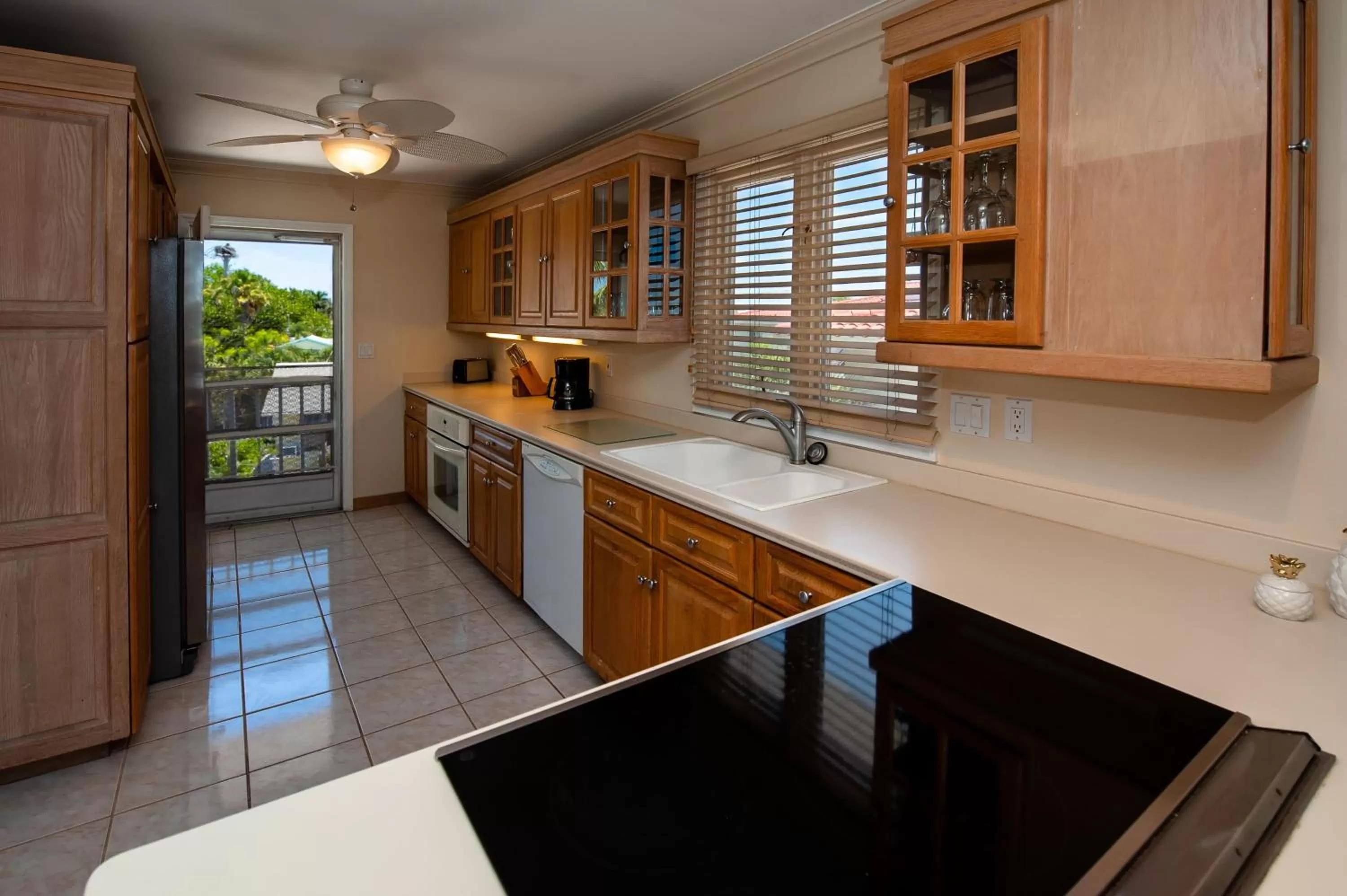 Kitchen or kitchenette in Cedar Cove Resort & Cottages