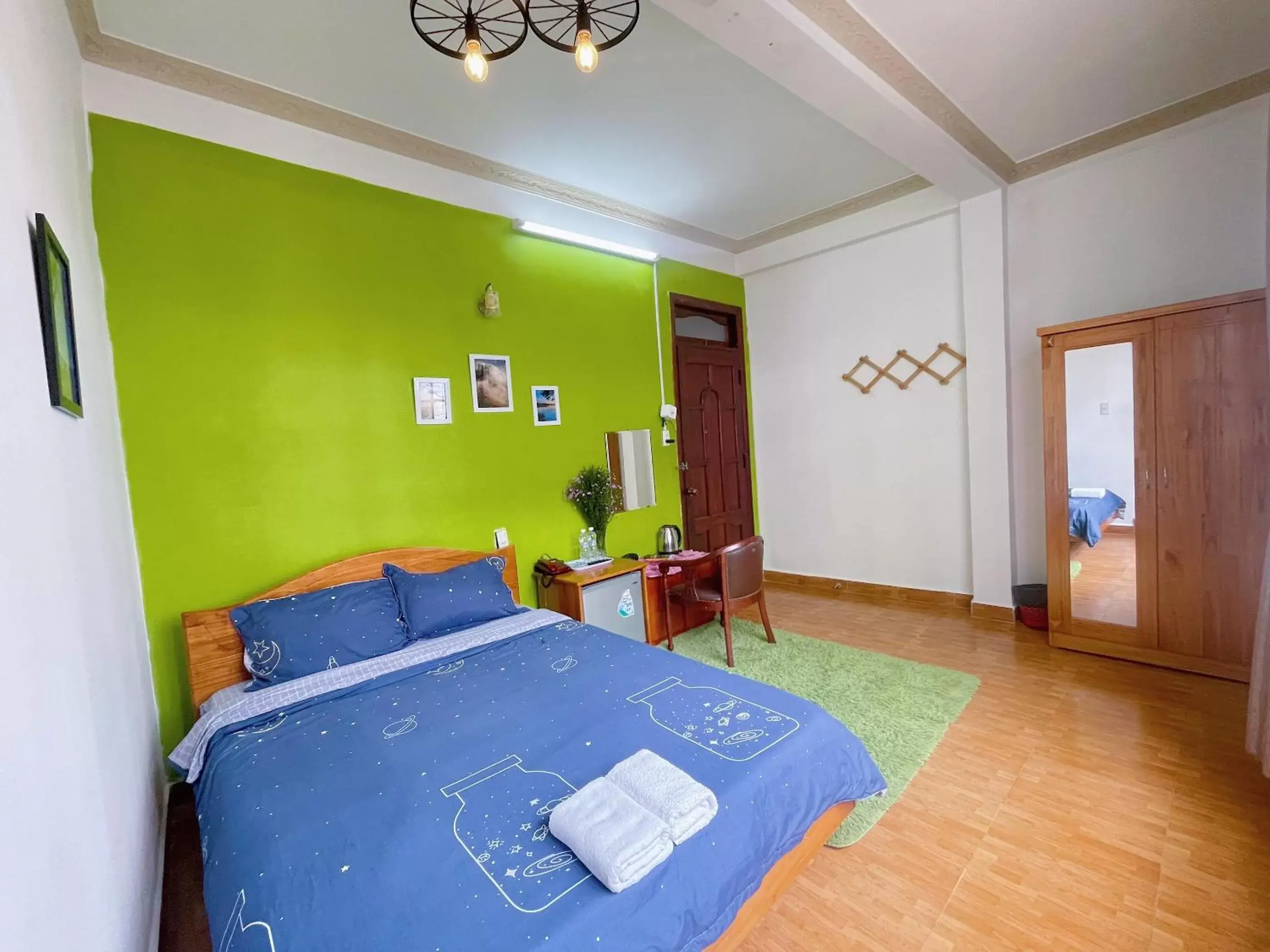 King Room with Mountain View in Anh Hào Hotel King Room with Mountain View in Anh Hào Hotel