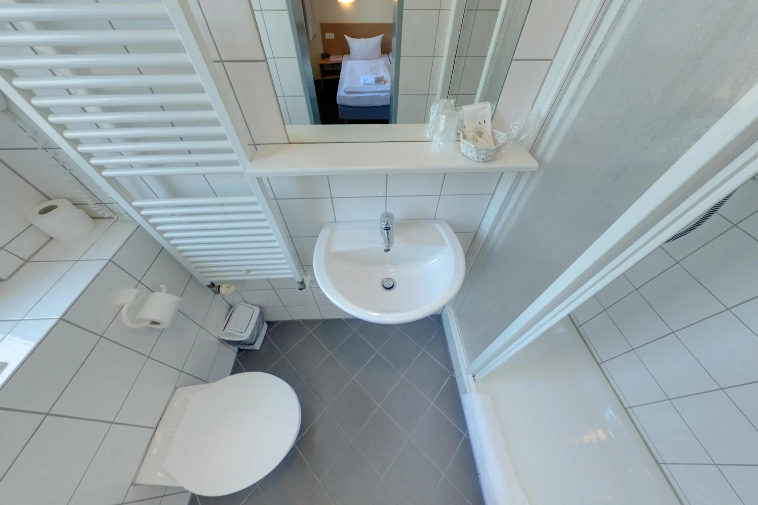 Bathroom in Familienhotel Citylight