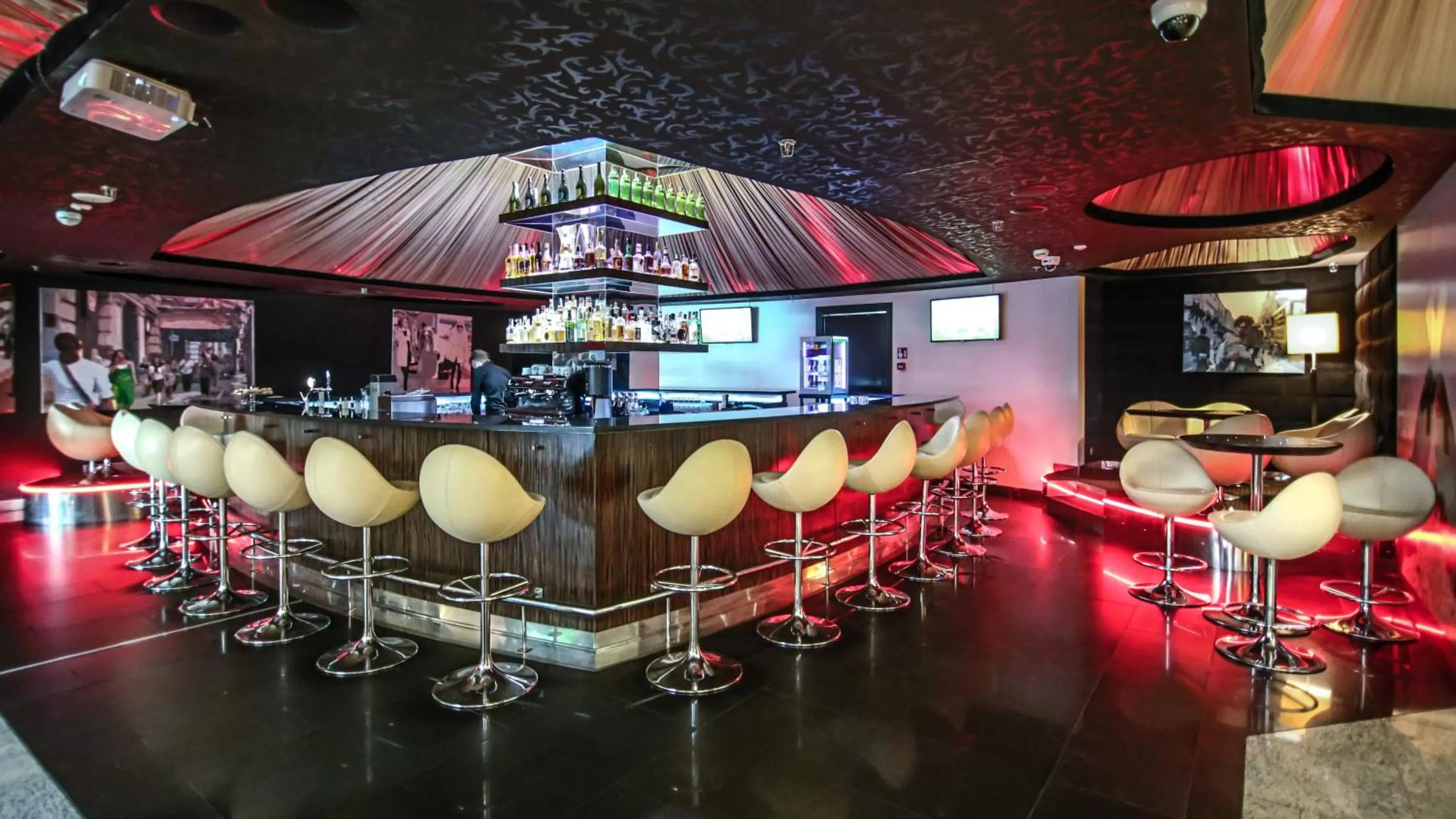 Lounge or bar in Andersia Hotel & Spa Poznan, a member of Radisson Individuals