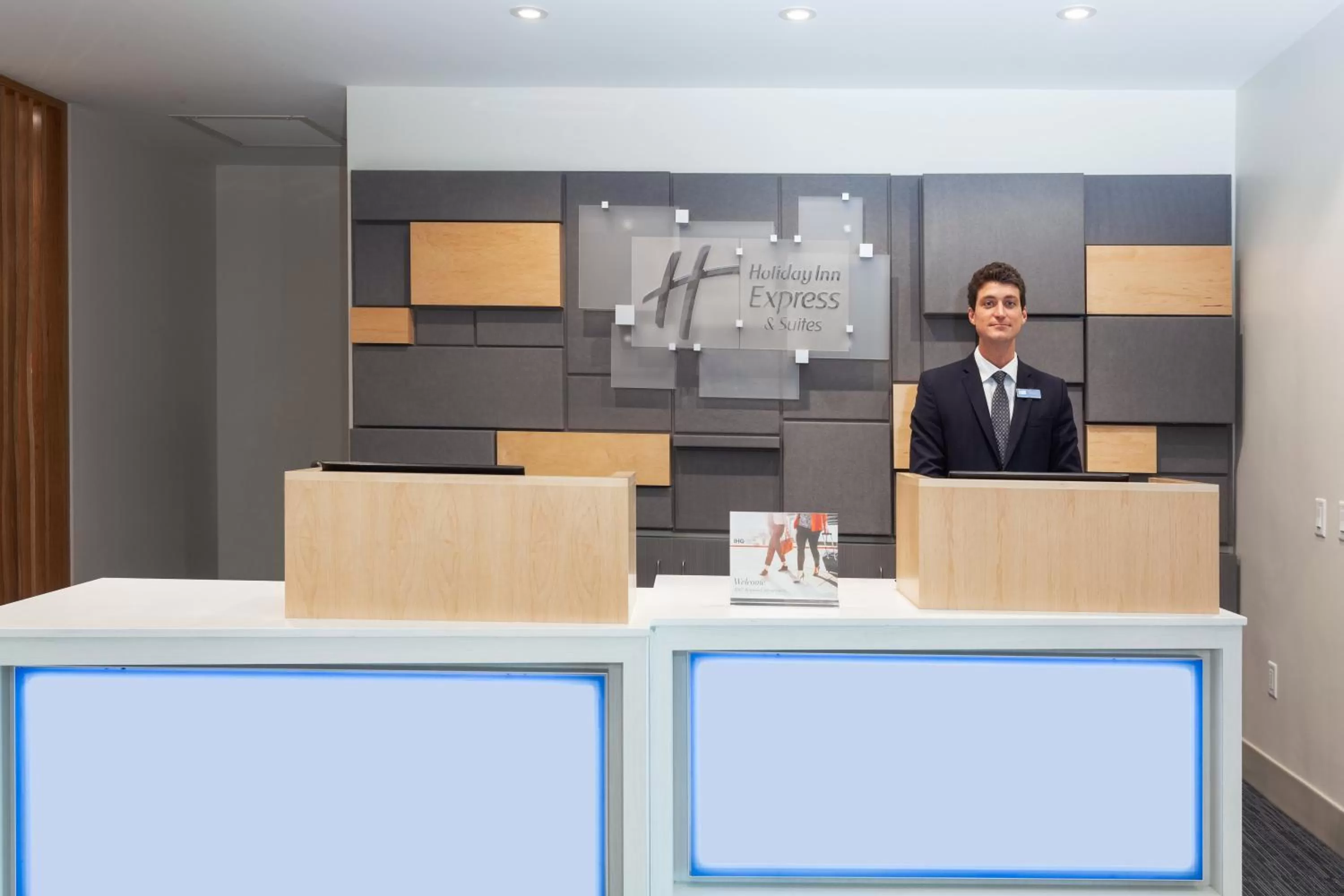 Property building in Holiday Inn Express Hotel & Suites Fort Lauderdale Airport/Cruise Port by IHG