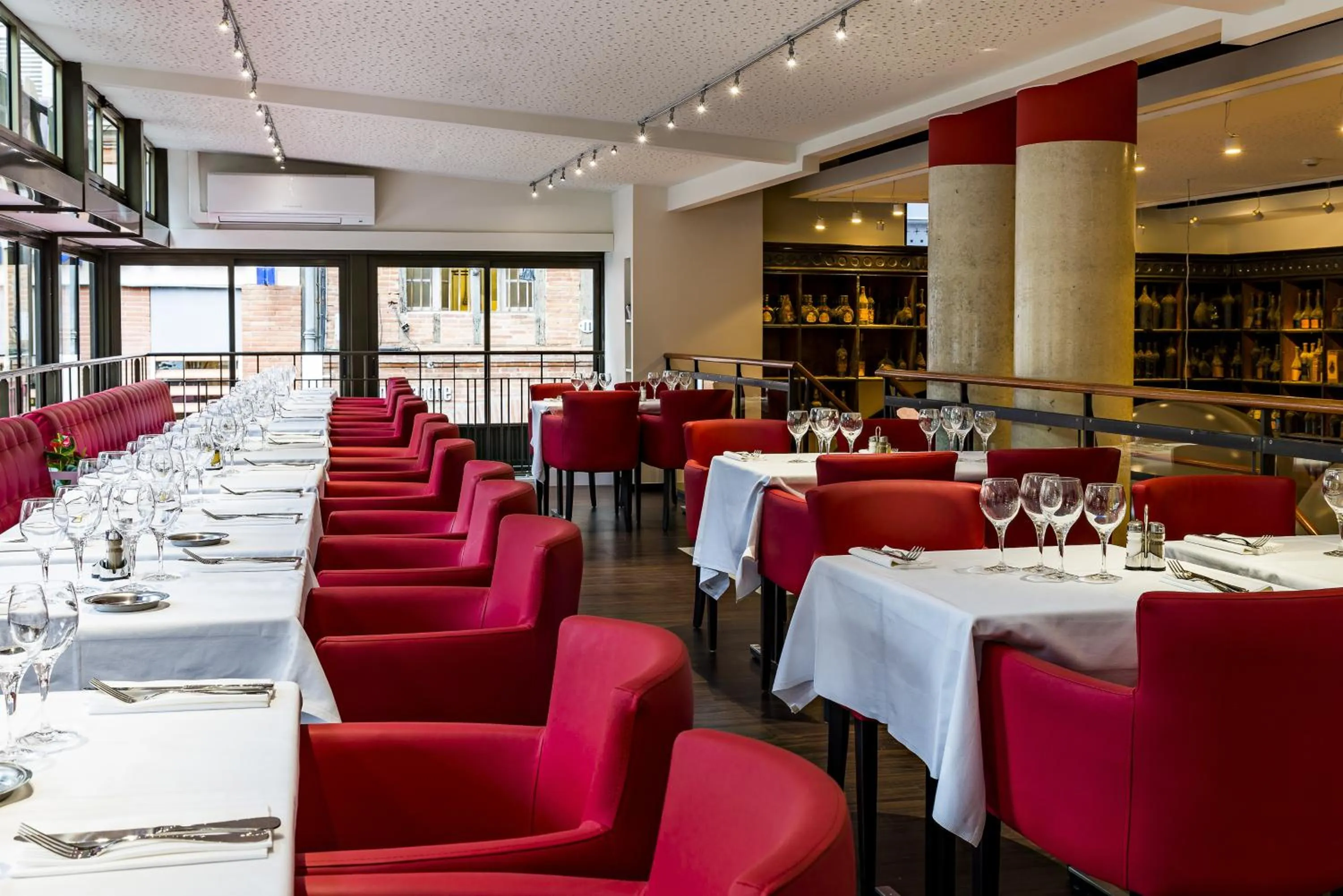 Restaurant/places to eat in Hôtel Le Père Léon