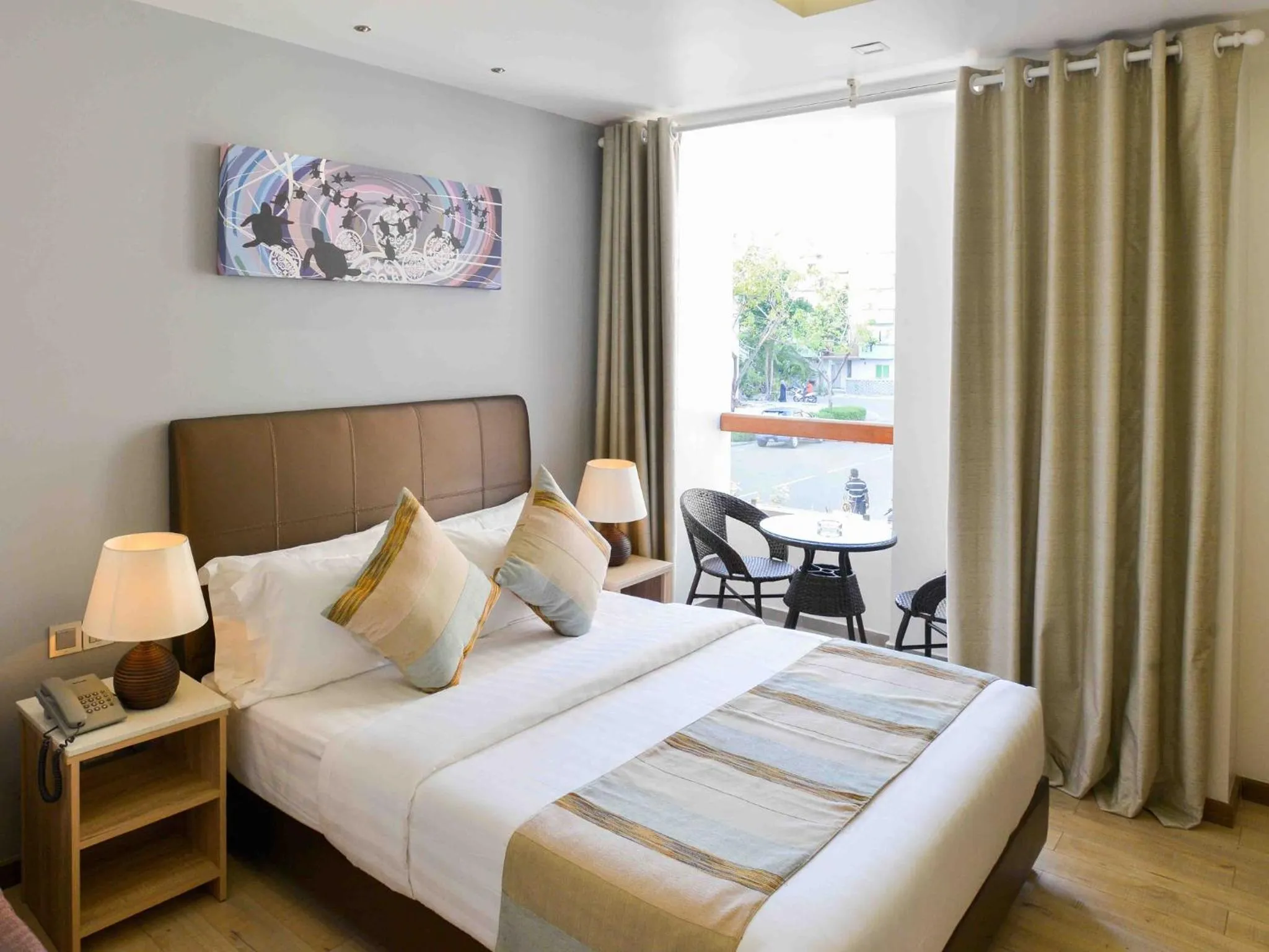 Photo of the whole room, Bed in Coconut Tree Hulhuvilla Beach