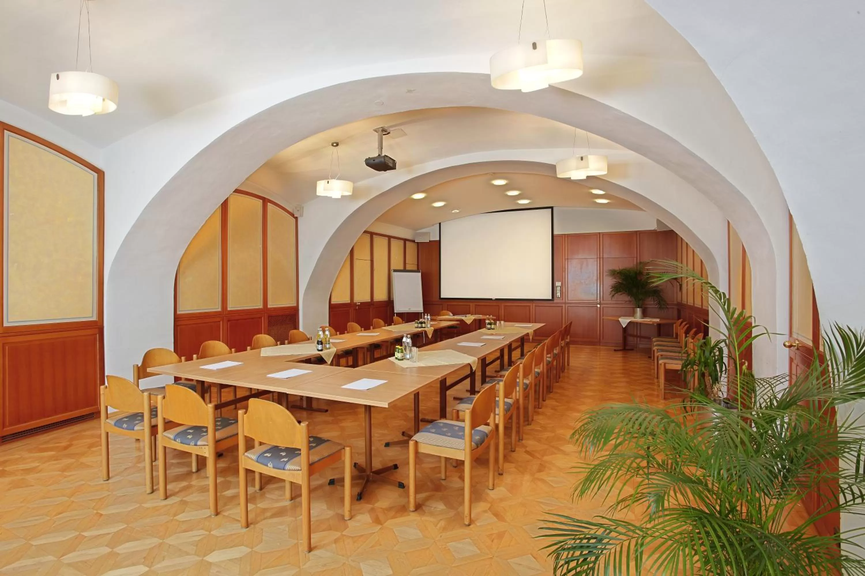 Business facilities in Hotel-Restaurant Minichmayr