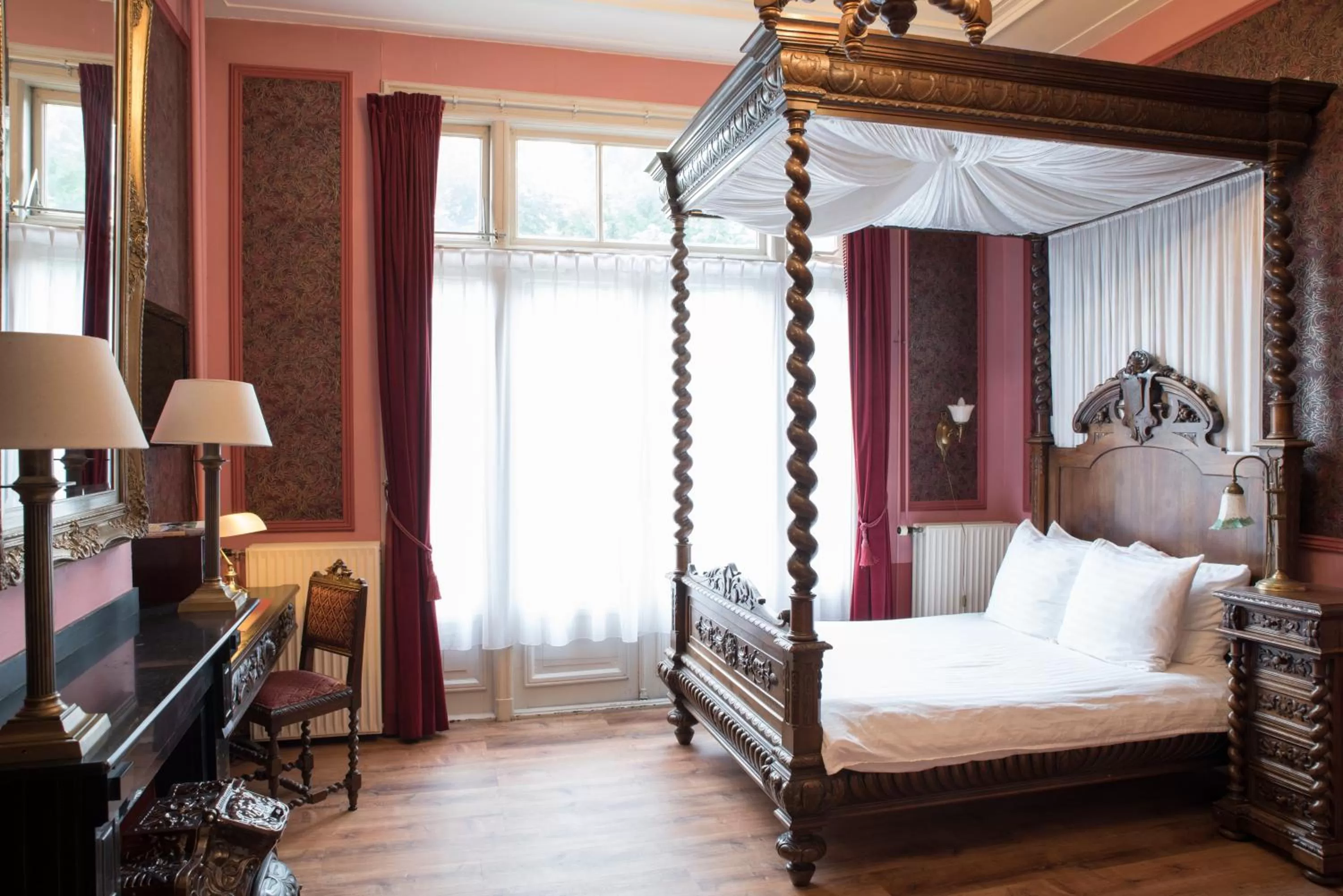 Photo of the whole room, Bed in Hotel Fidder - Patrick's Whisky Bar