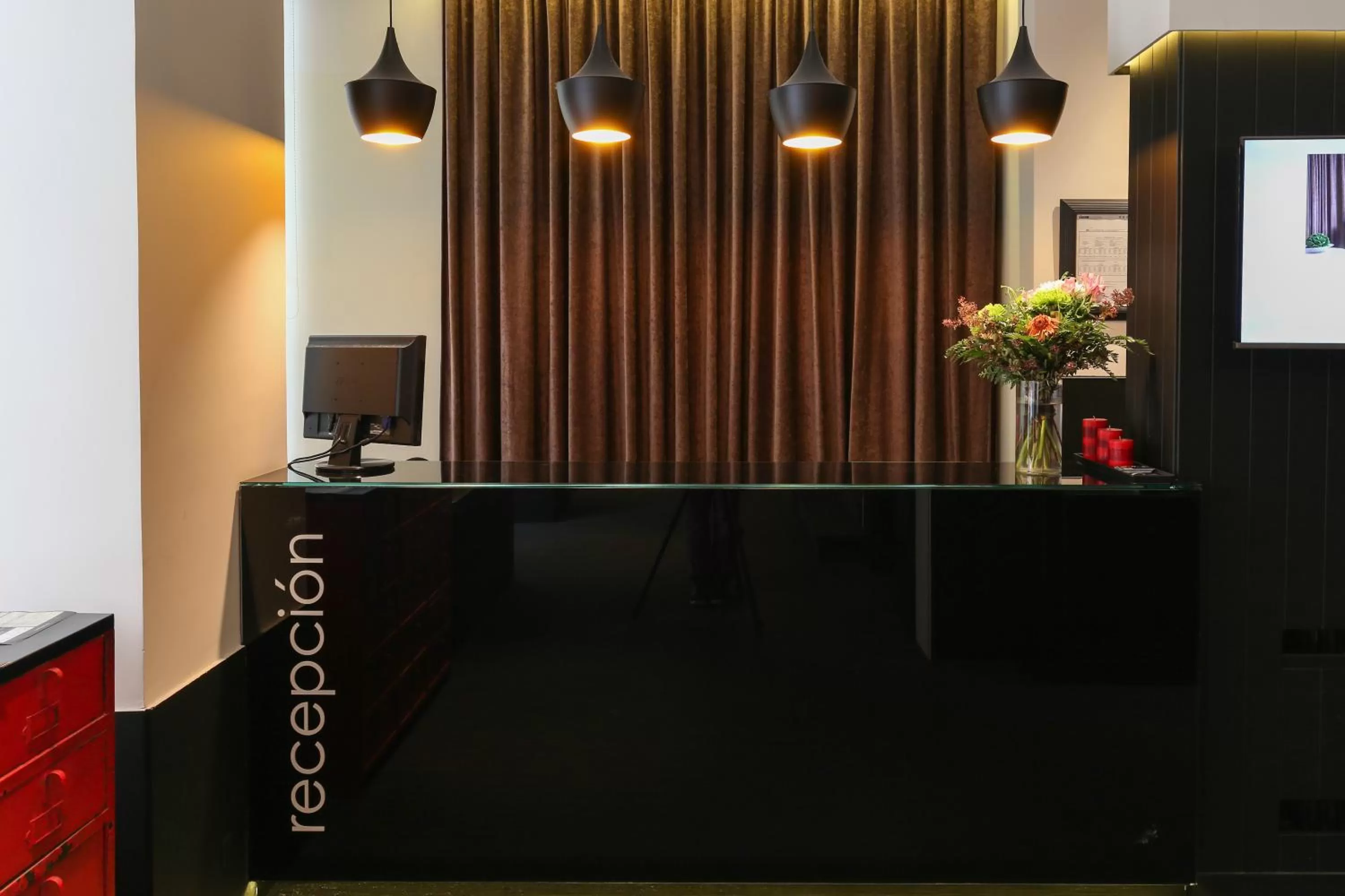 Lobby or reception in Habitus Hotel Leyre