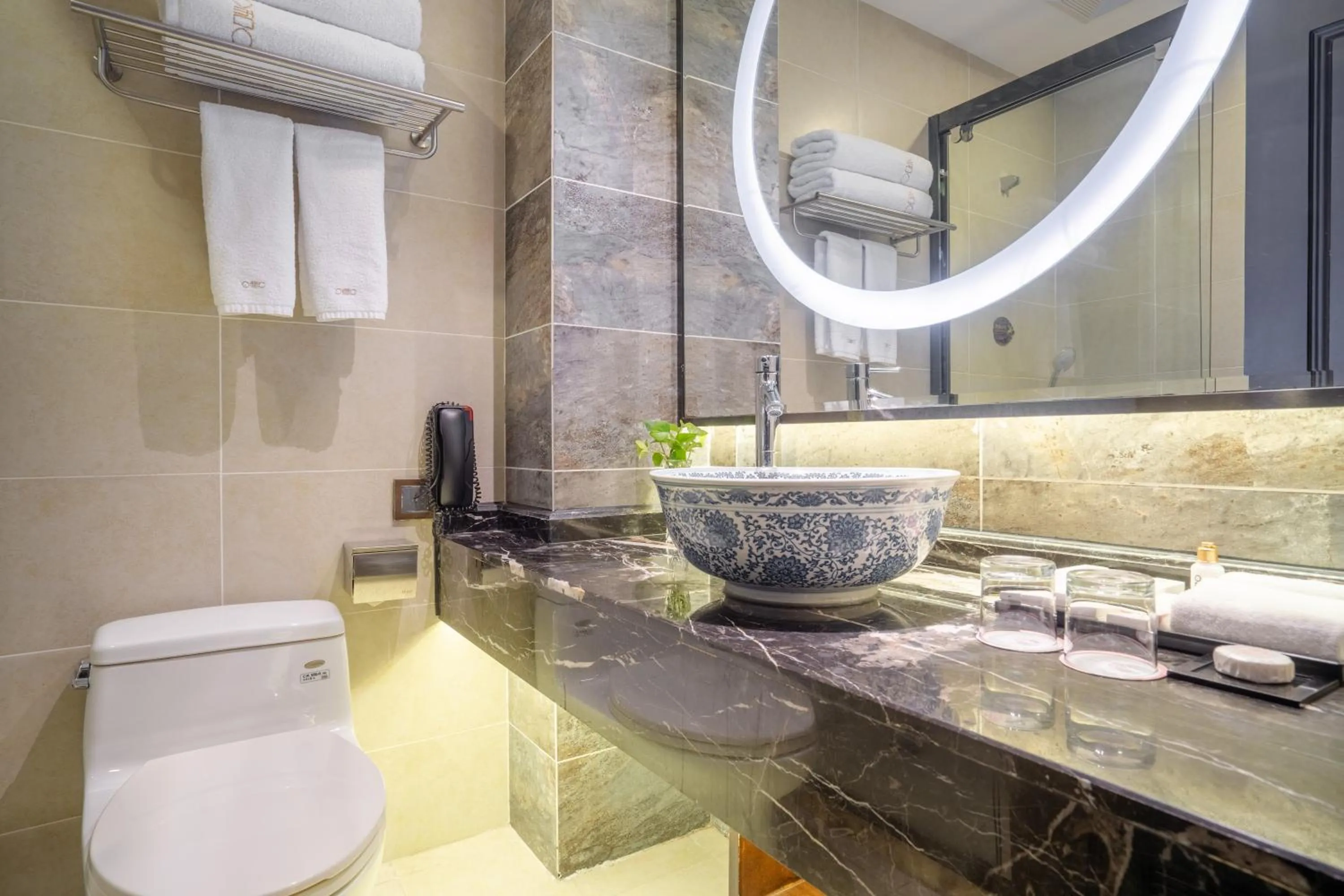 Bathroom in Buddha Zen Hotel