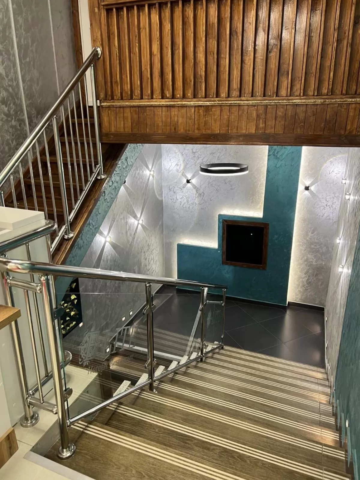 Restaurant/places to eat, Kitchen/Kitchenette in E-lite& Meatador