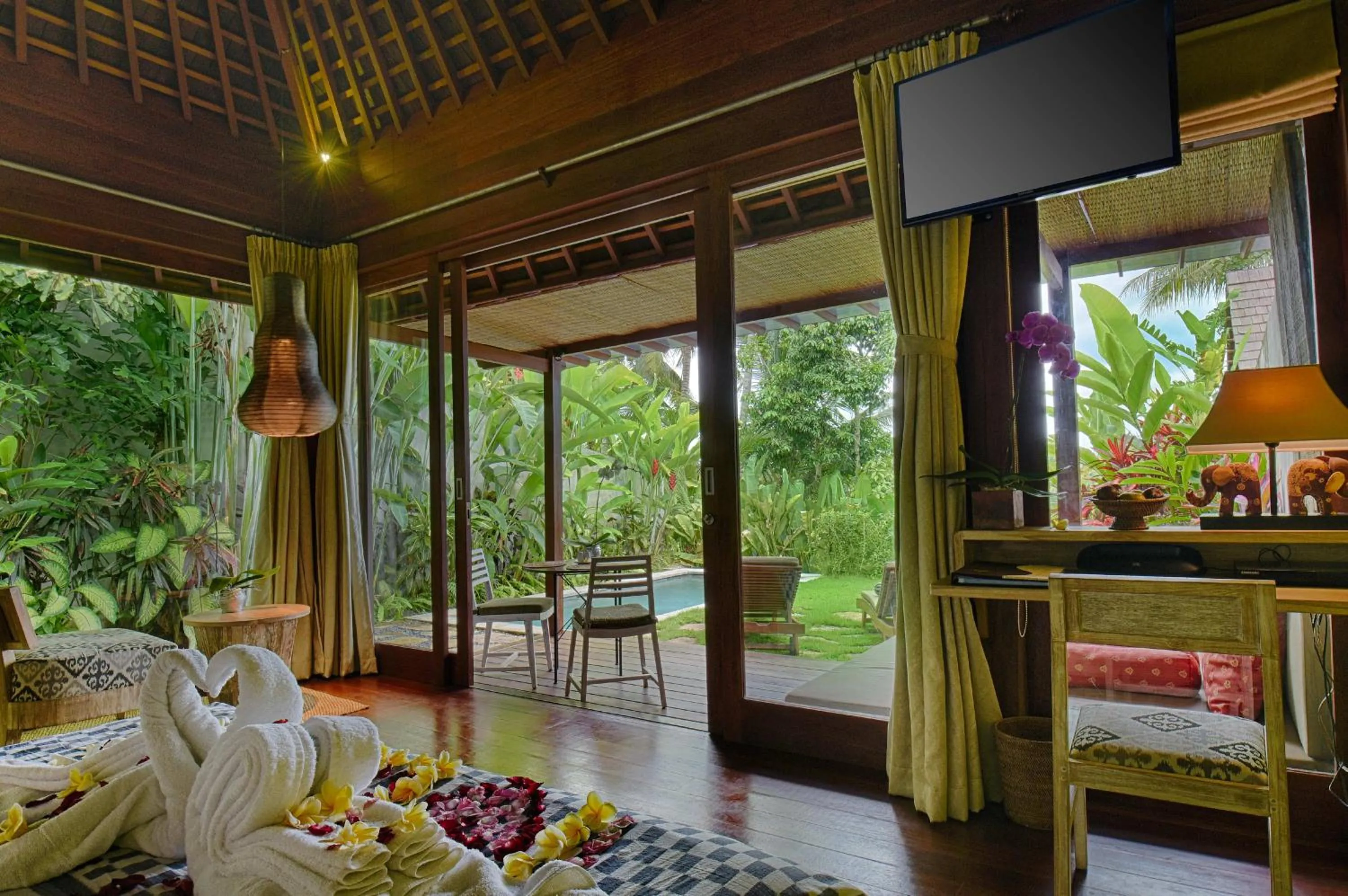 Garden view in Samkhya Villas - Free 1x Floating Breakfast or Minibar