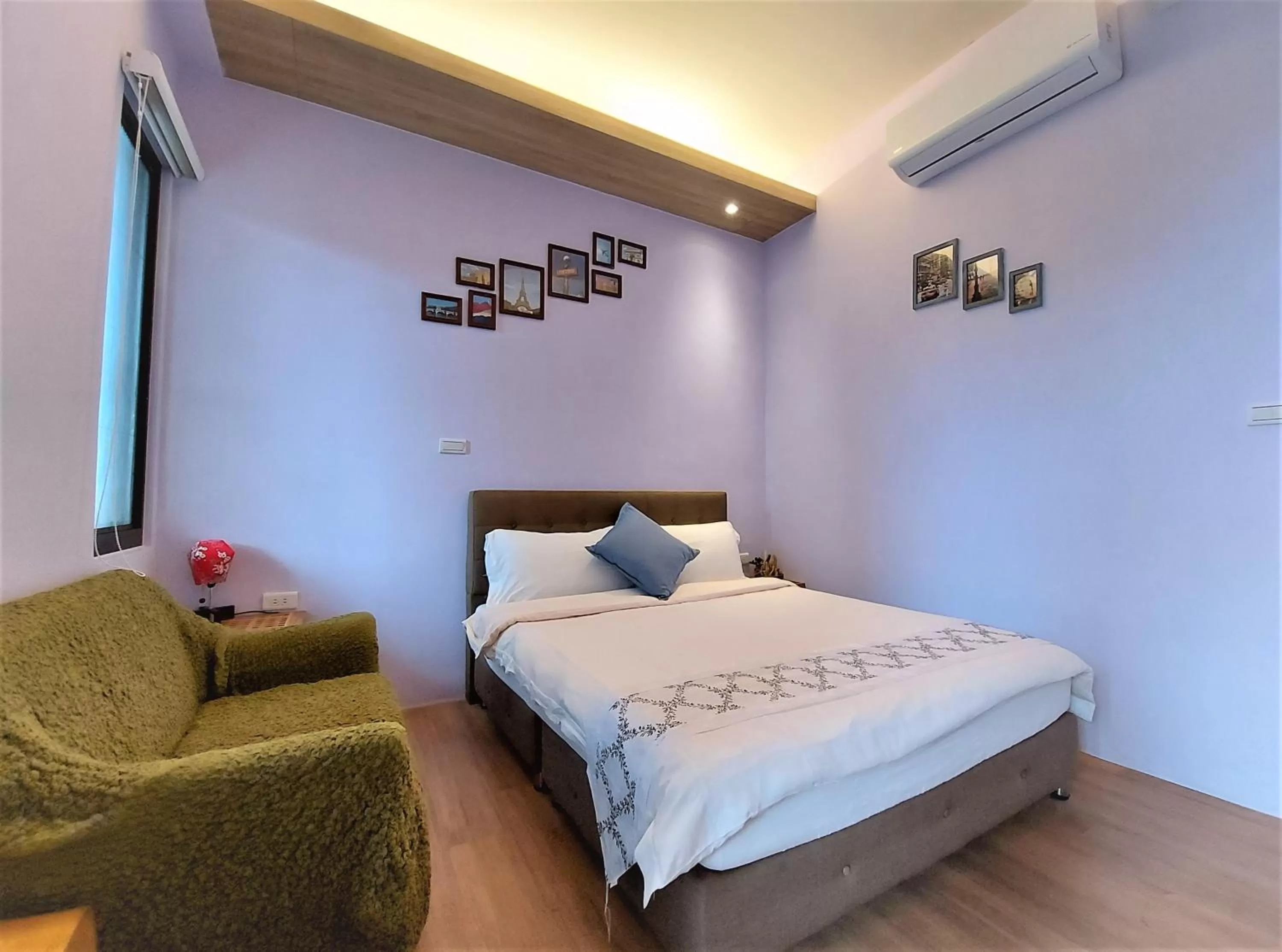 Photo of the whole room, Bed in Dosun B&B