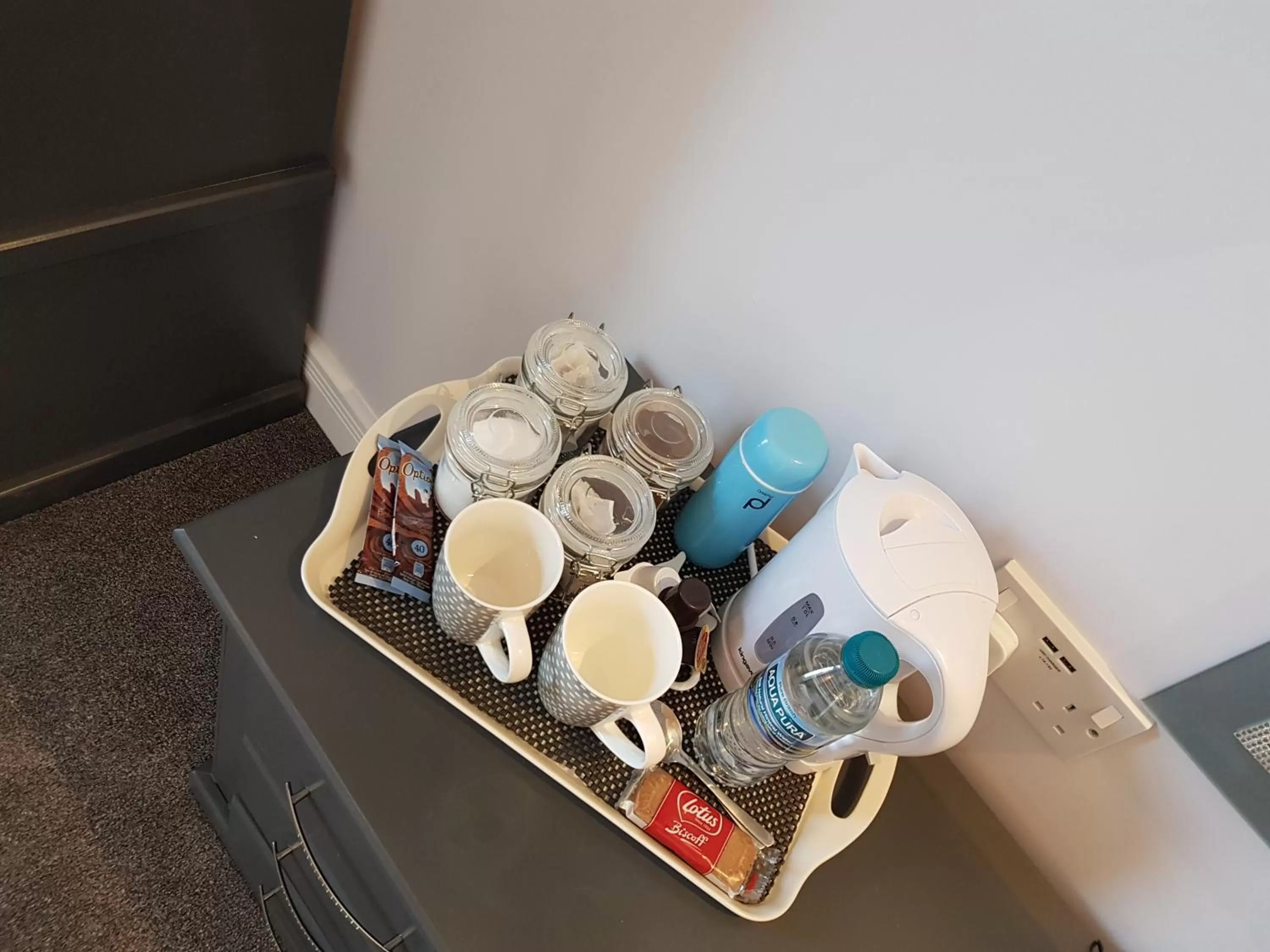 Coffee/tea facilities in Saracens House