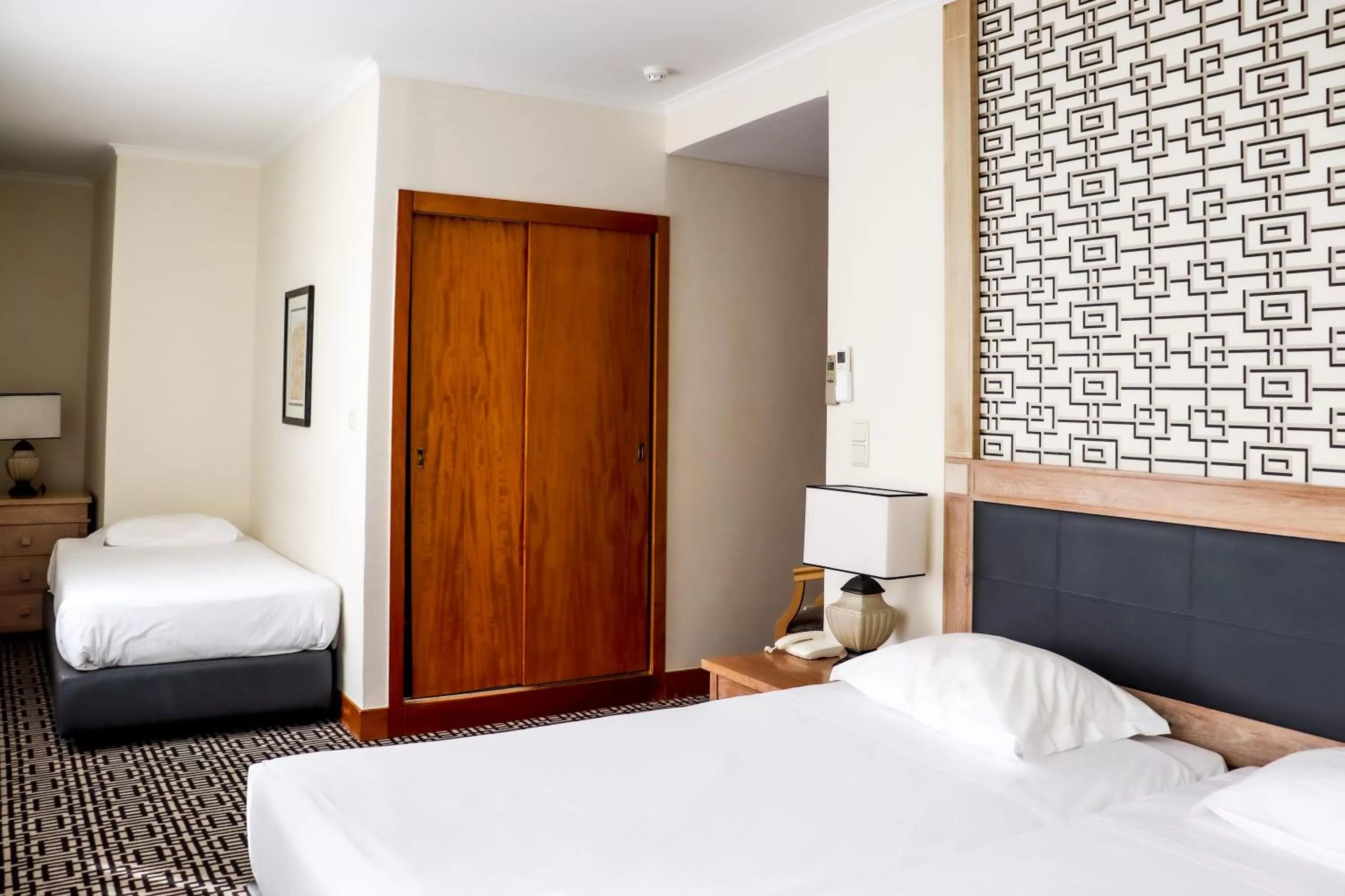 Photo of the whole room, Bed in Hotel Mundial