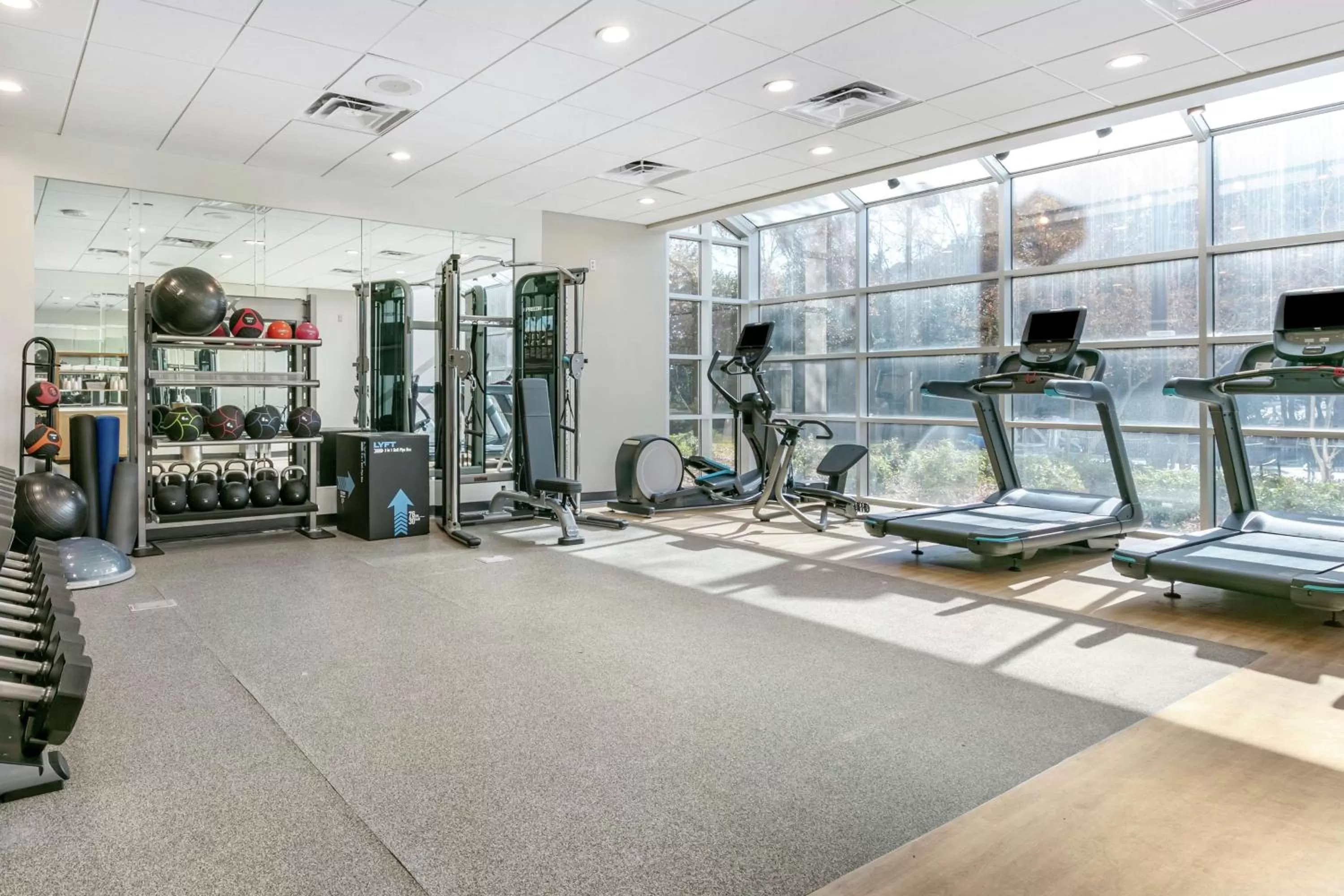 Fitness centre/facilities in DoubleTree Birmingham Perimeter Park