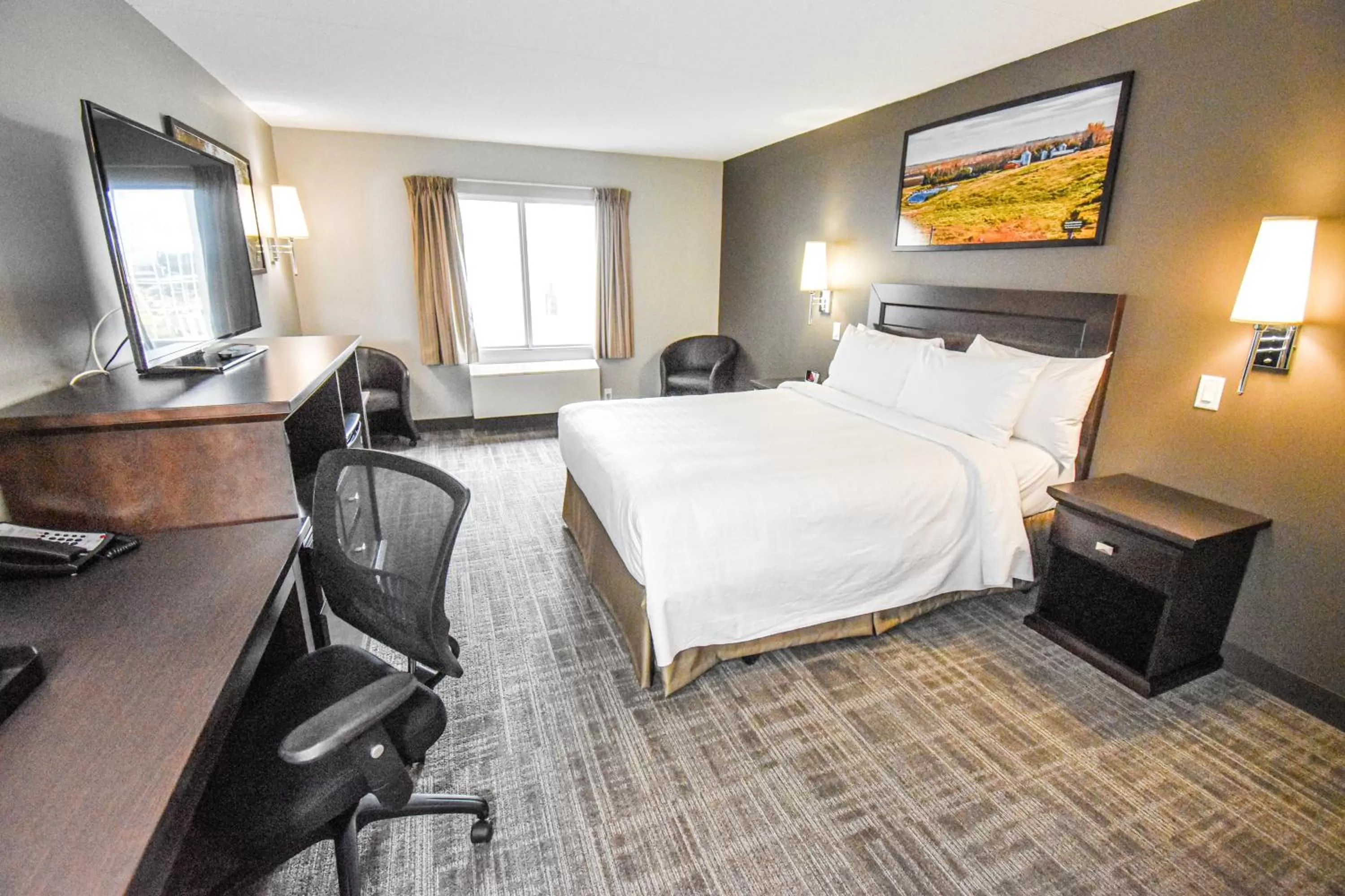 Photo of the whole room, Bed in Canad Inns Destination Centre Club Regent Casino Hotel