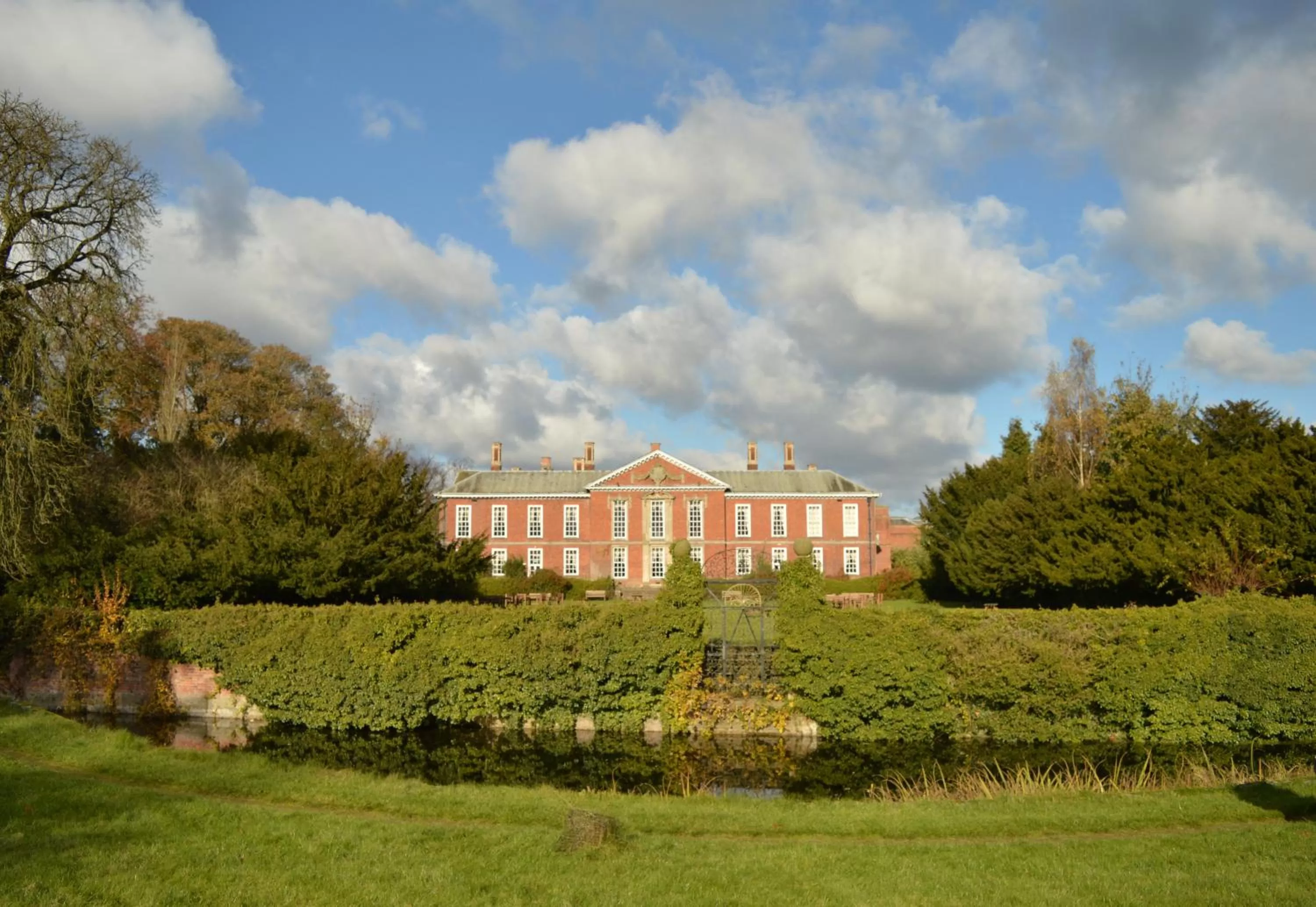 Property building in Bosworth Hall Hotel & Spa