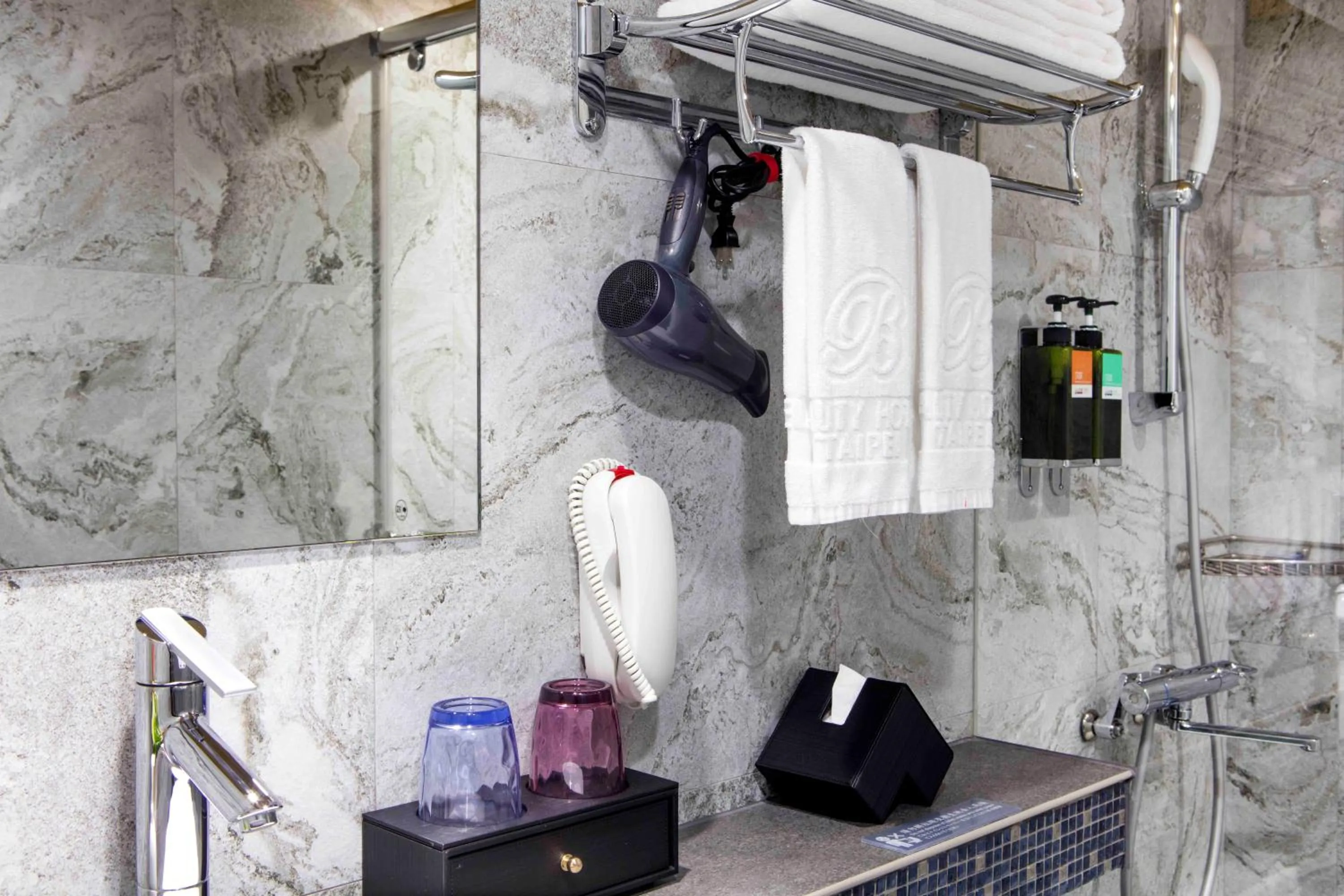 Bathroom in Hotel I Journey