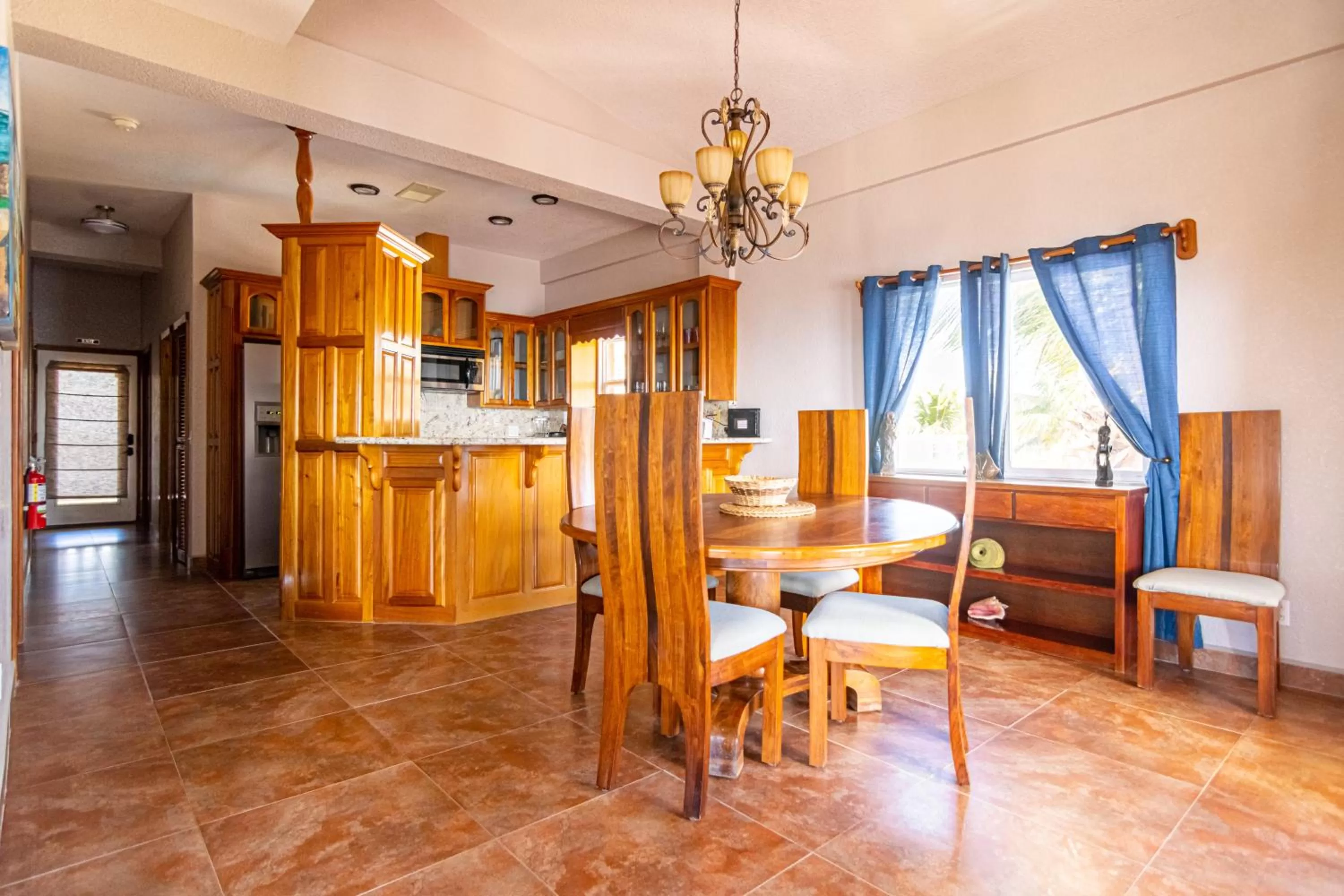 Dining area in Lighthouse Beach Villas