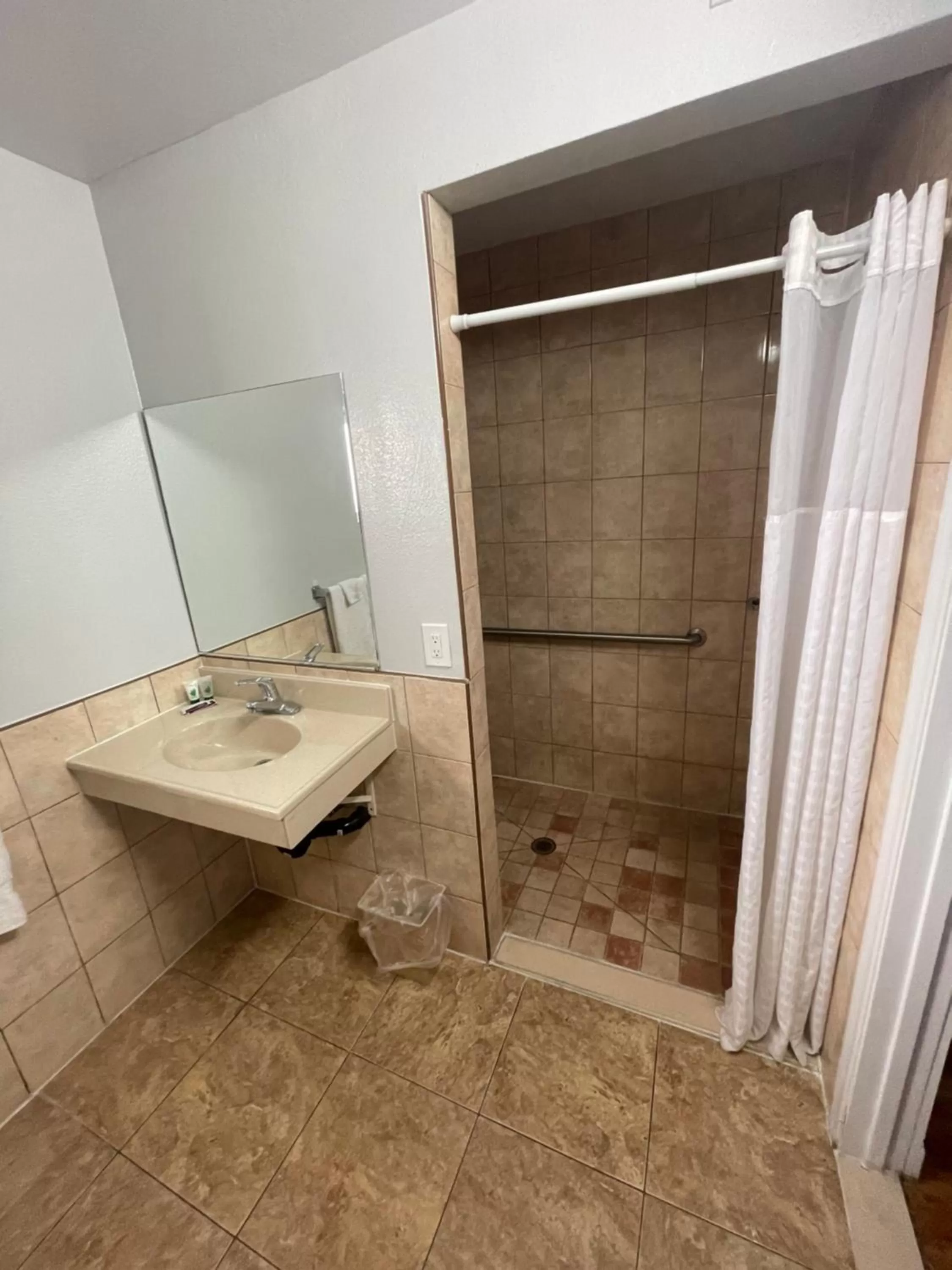 Bathroom in Seaway Motel