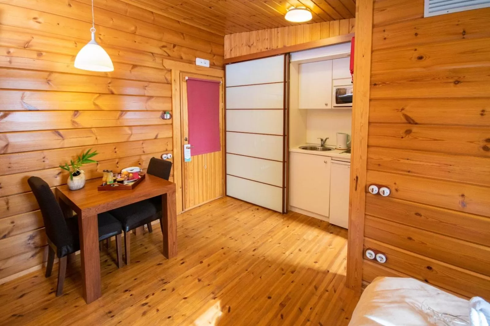 Kitchen or kitchenette in Hotel Somlom - ECO Friendly Montseny